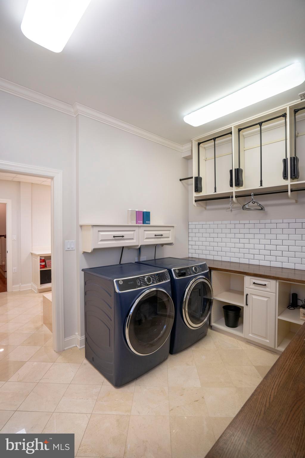 LAUREL HILLS - Residential