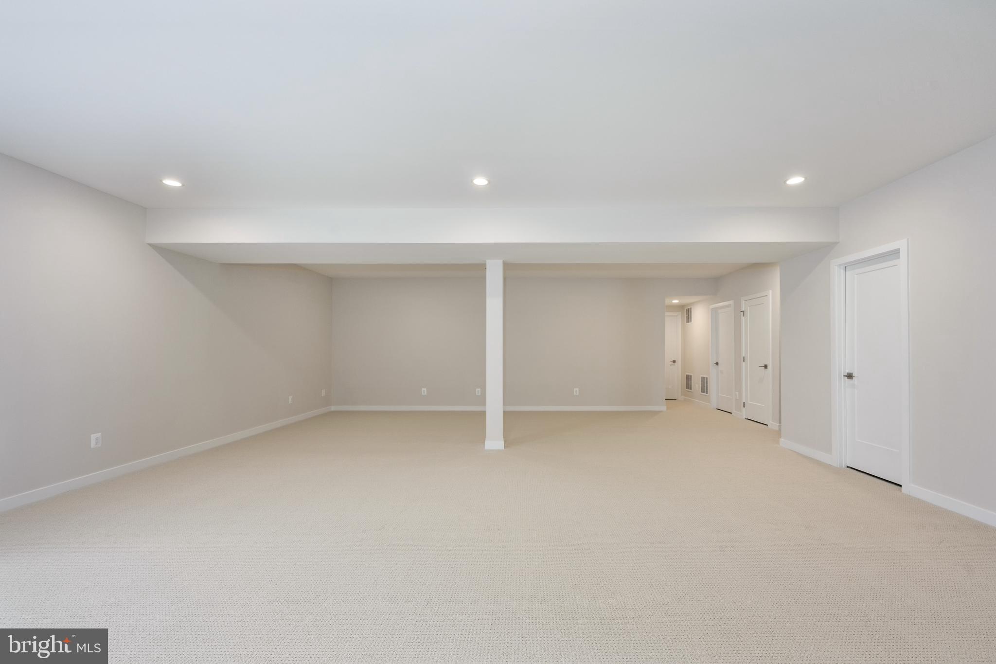 PARKSIDE VILLAGE - Residential