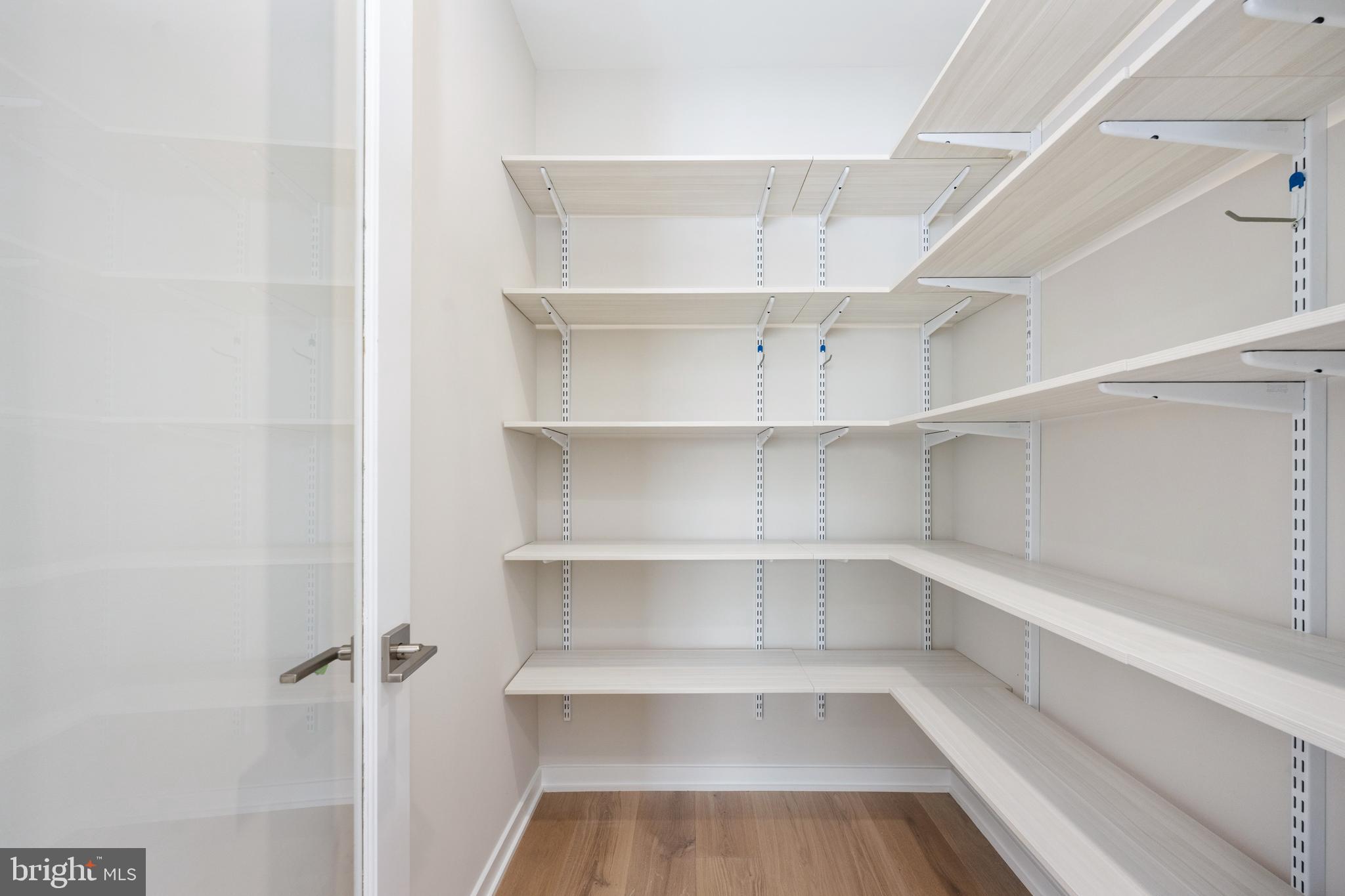 PARKSIDE VILLAGE - Residential