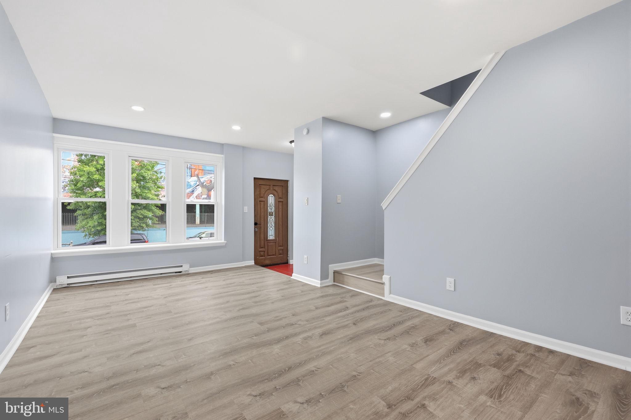 140 W ASHDALE STREET