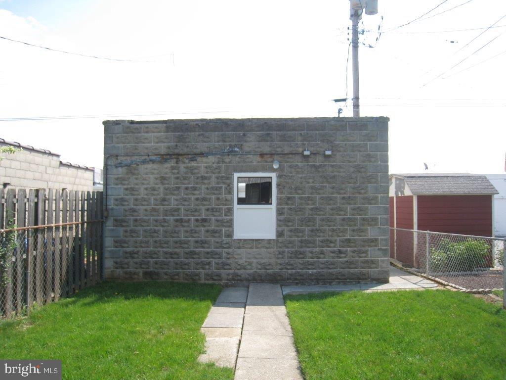 NORTH YORK - Residential