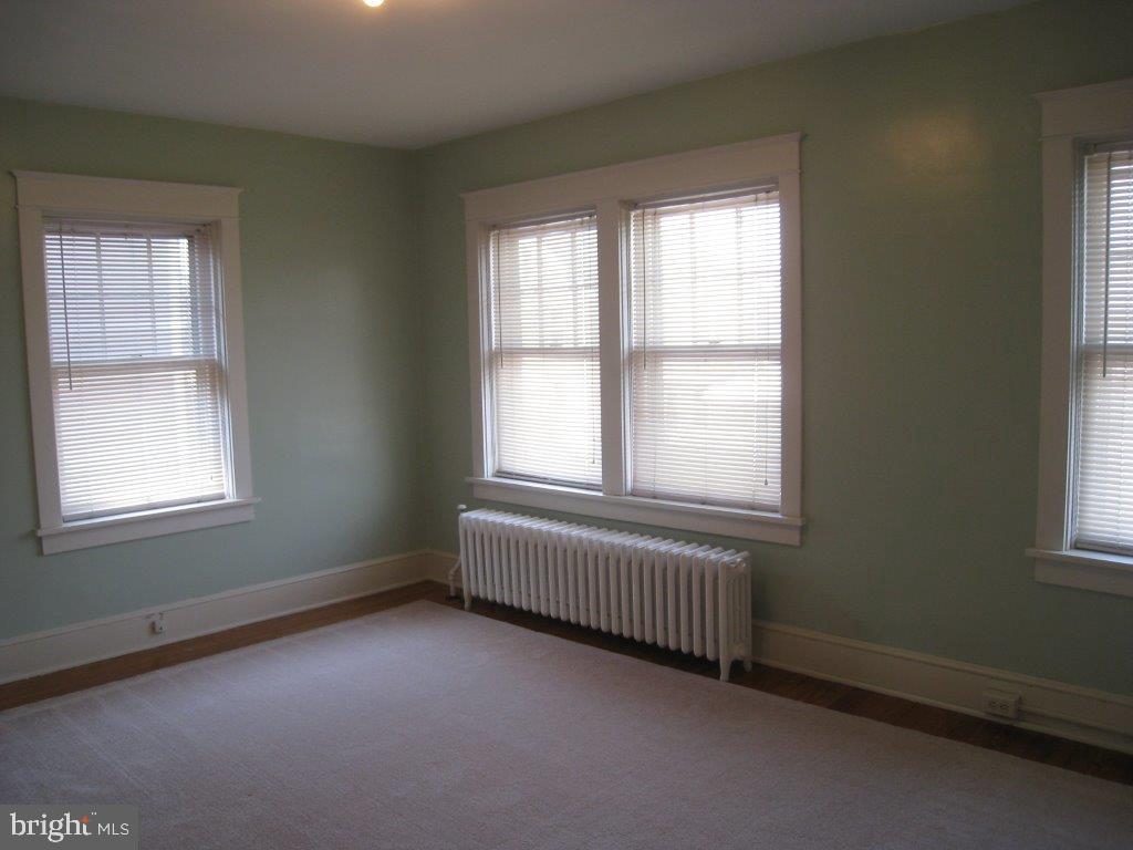 NORTH YORK - Residential