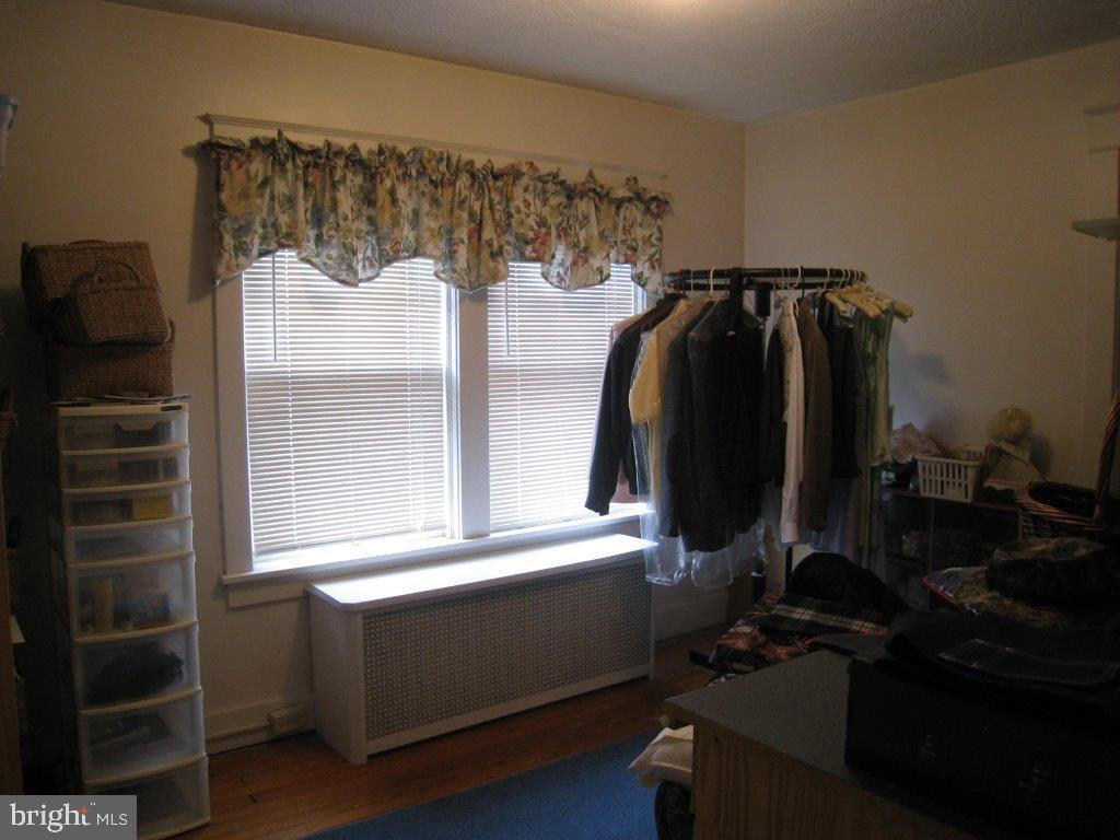 NORTH YORK - Residential