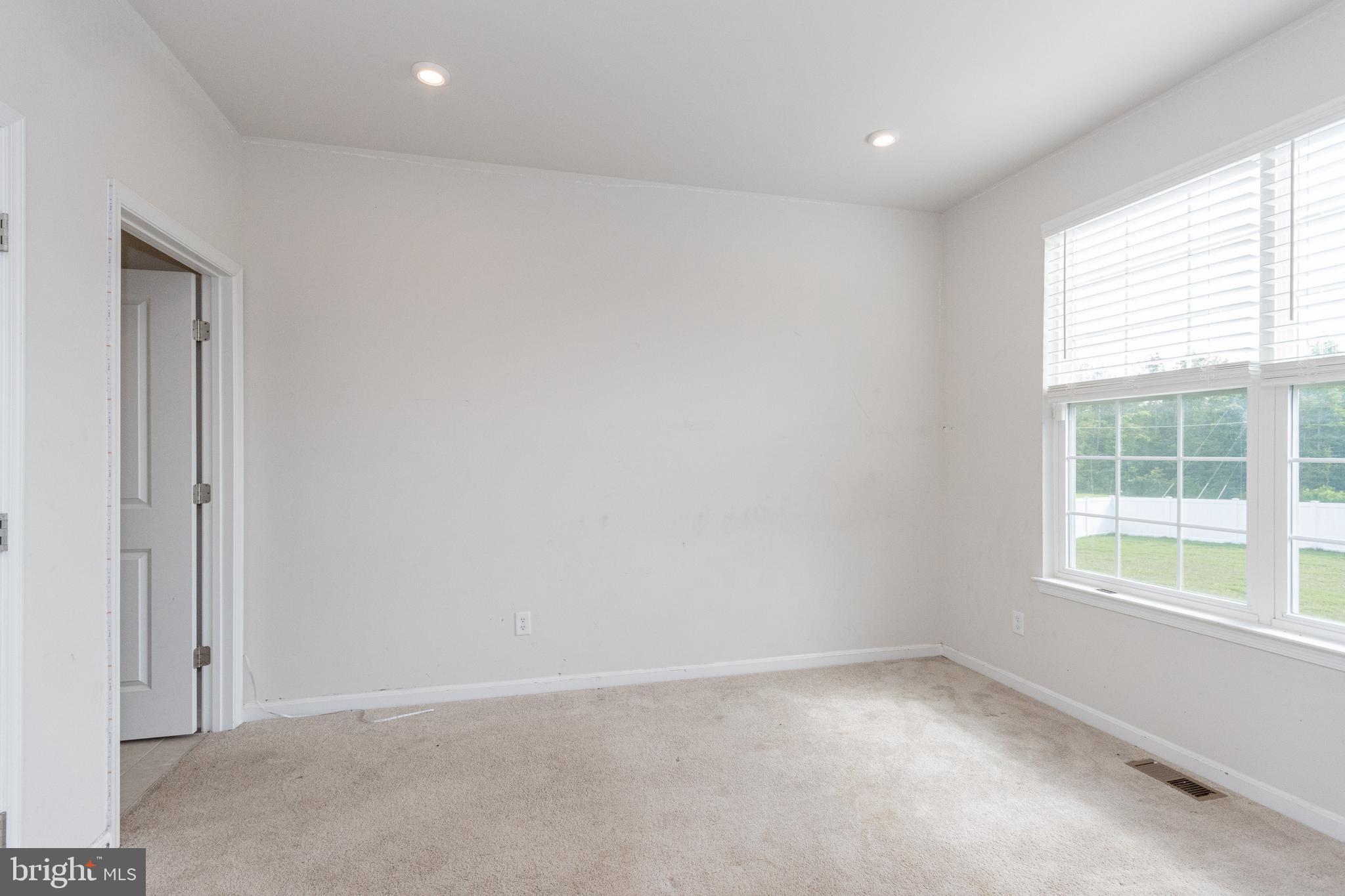 SUMMIT CROSSING ESTATES - Residential