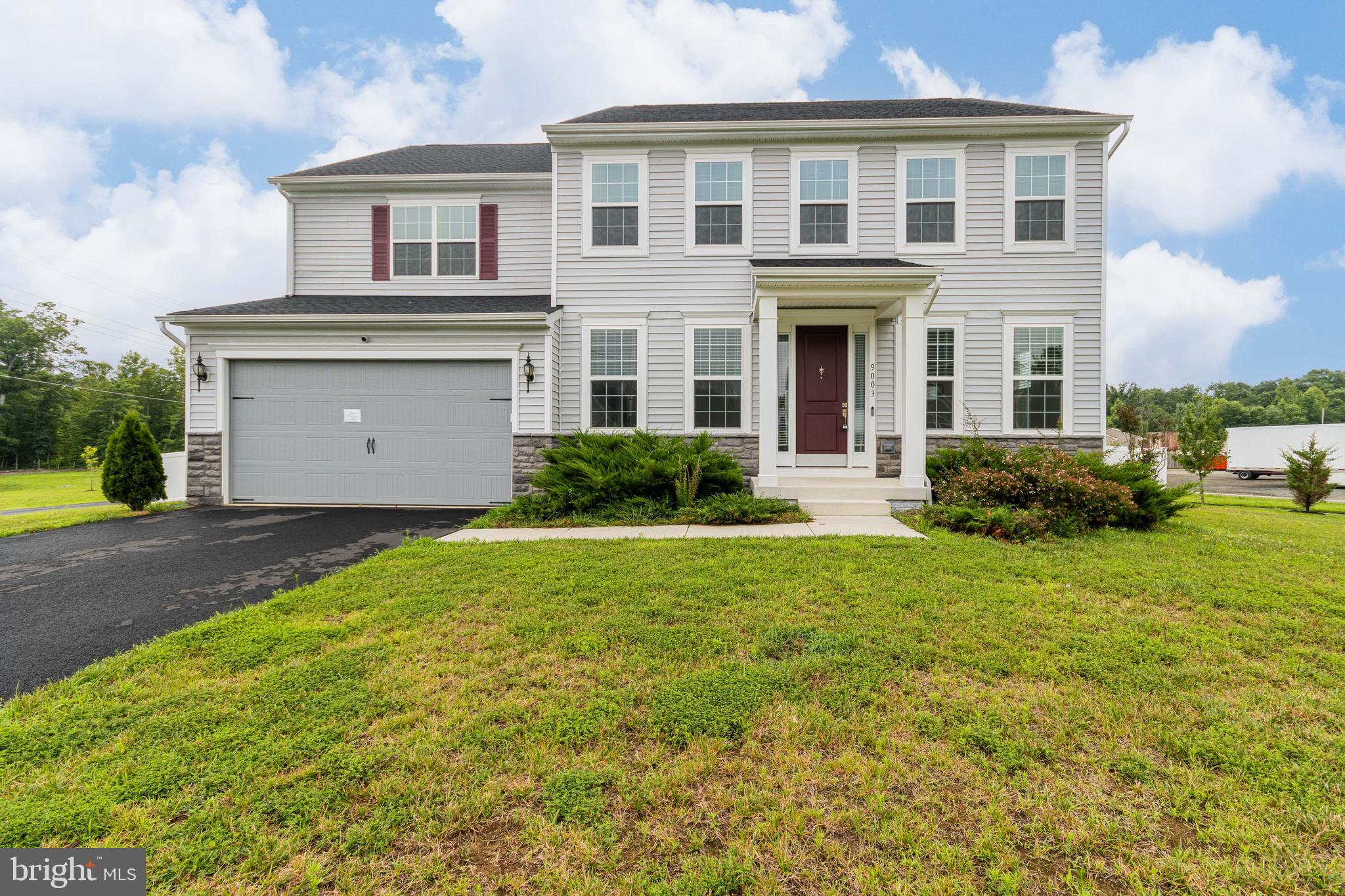 SUMMIT CROSSING ESTATES - Residential