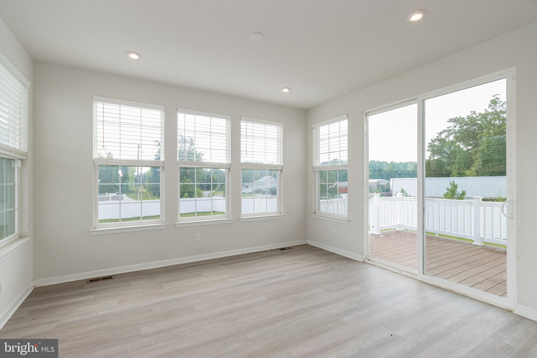 SUMMIT CROSSING ESTATES - Residential