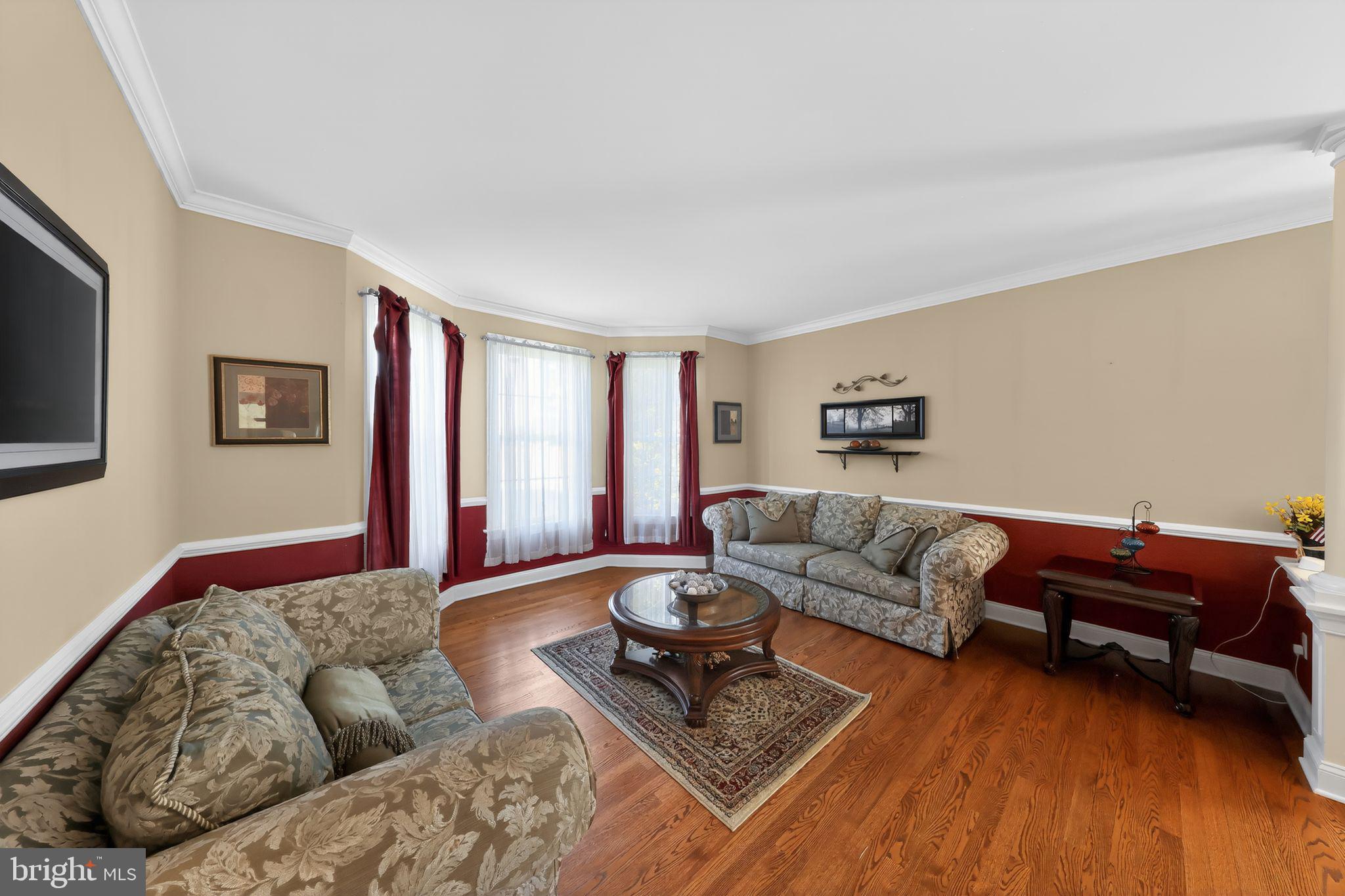 299 RIDGEWOOD DRIVE
