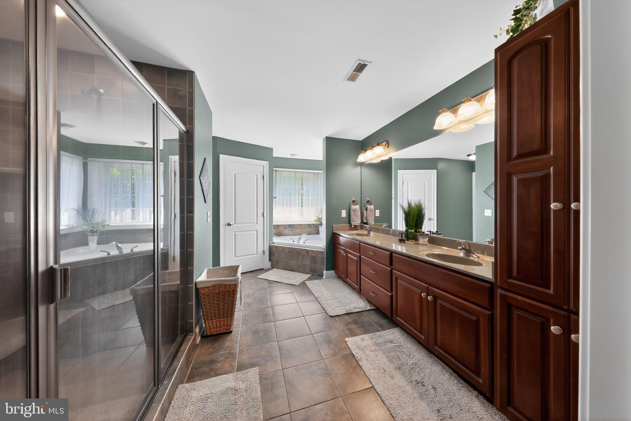 ROCKLAND HILLS - Residential