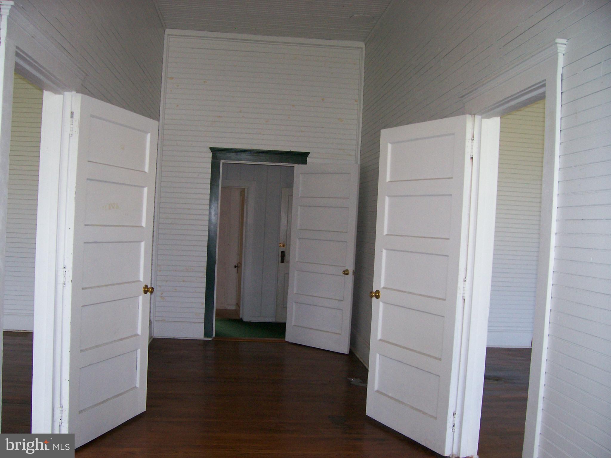 NONE UNRESTRICTED - Residential