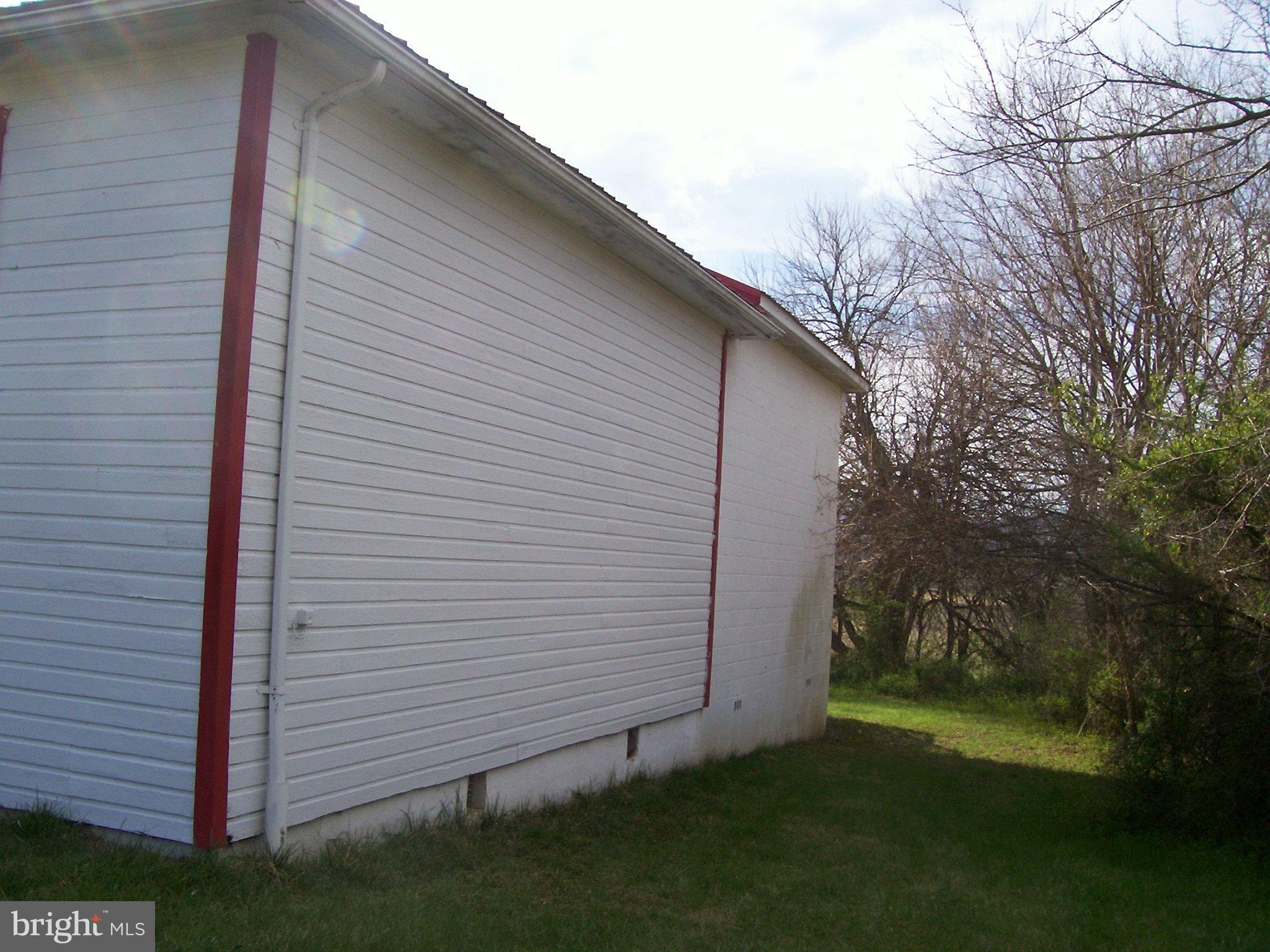 NONE UNRESTRICTED - Residential