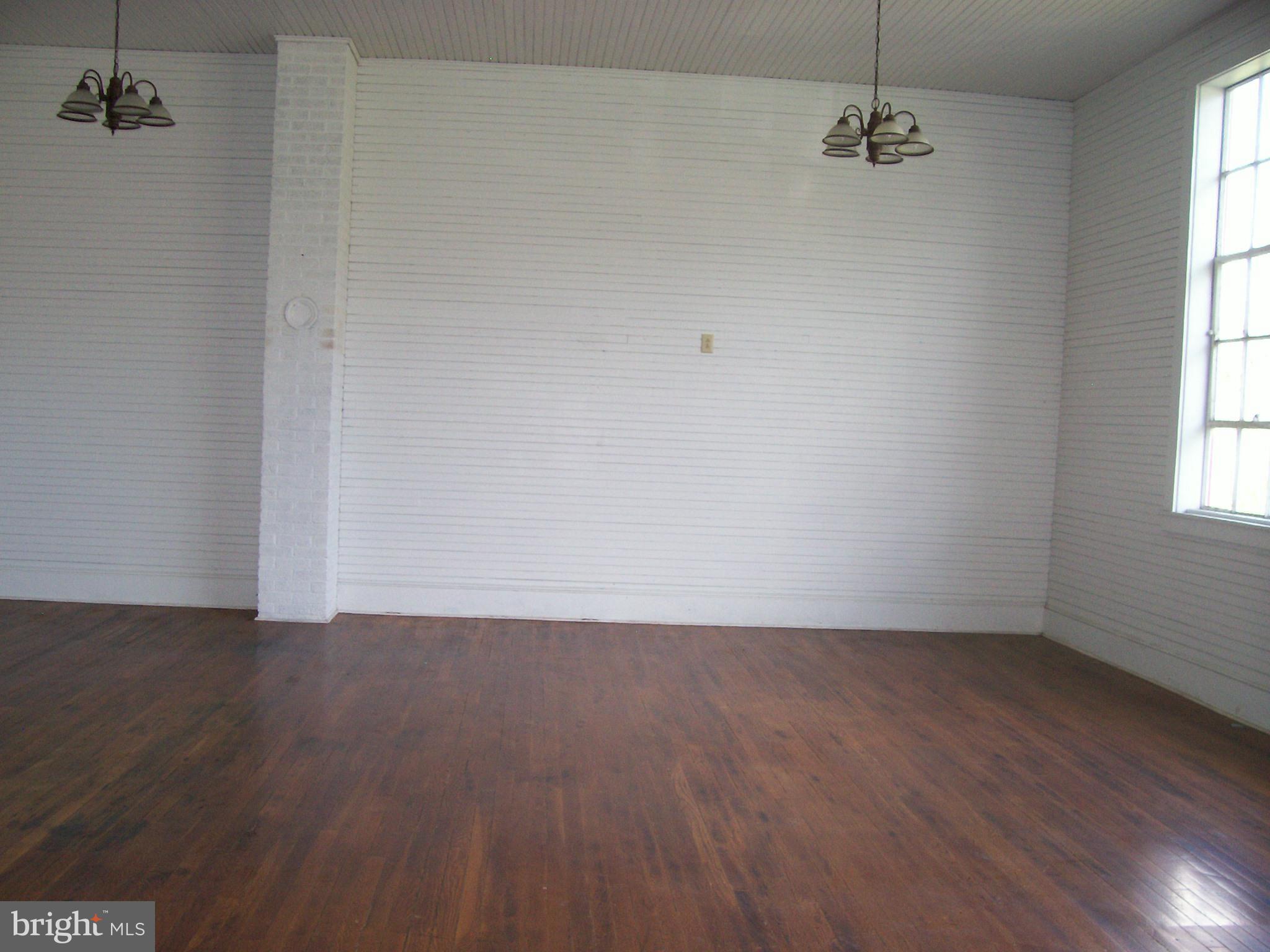 NONE UNRESTRICTED - Residential