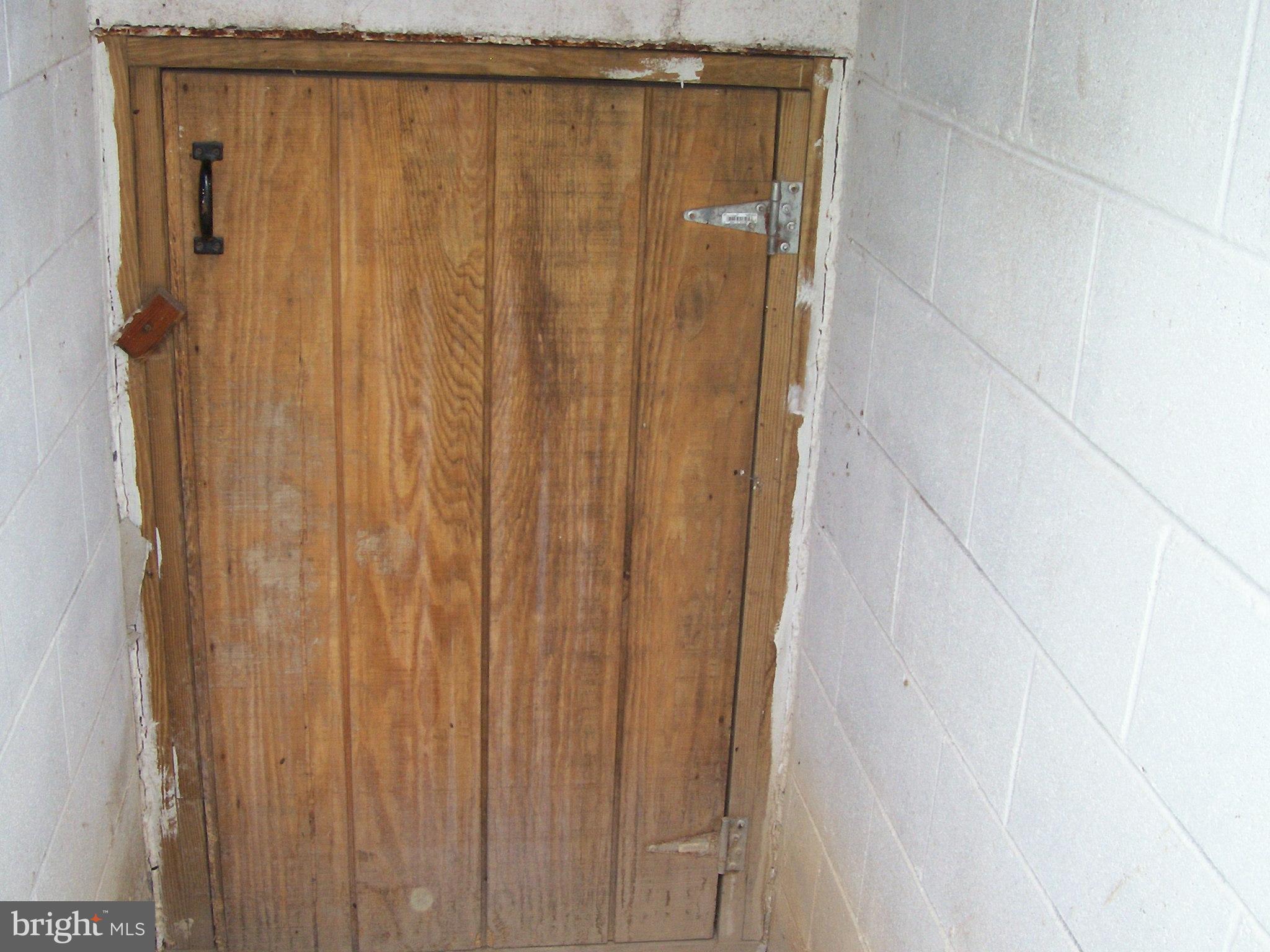 NONE UNRESTRICTED - Residential