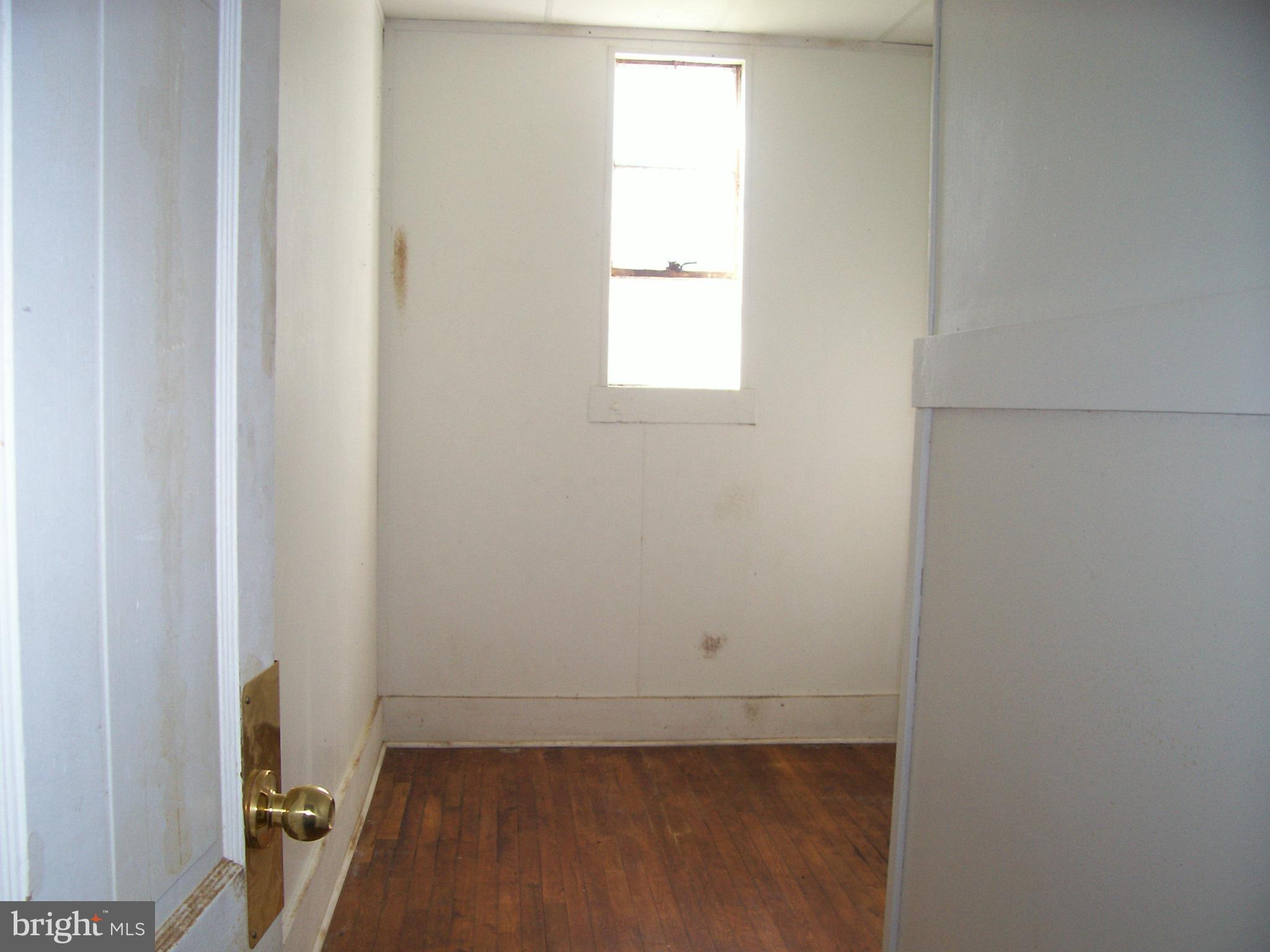 NONE UNRESTRICTED - Residential