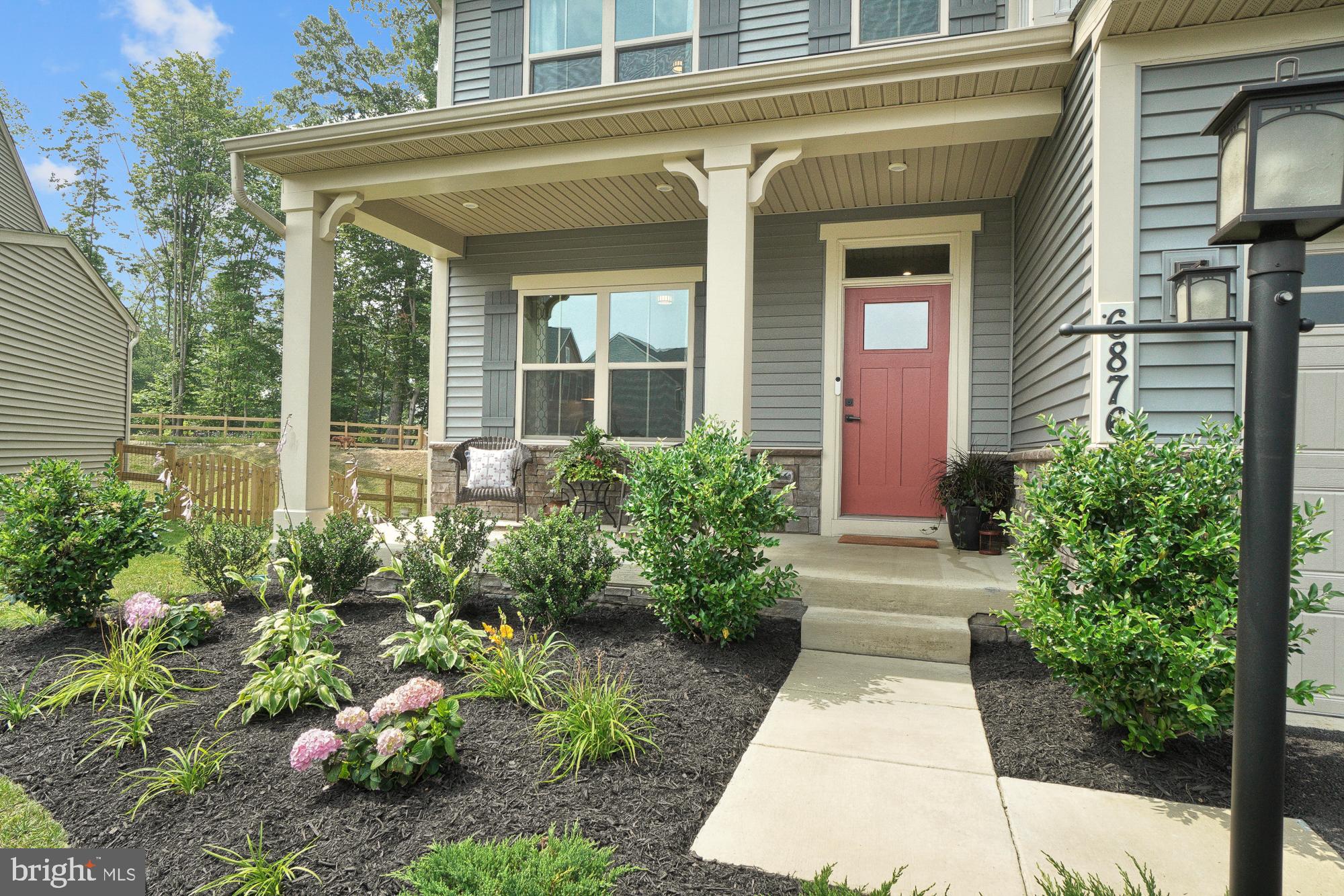 LAKE LINGANORE - Residential