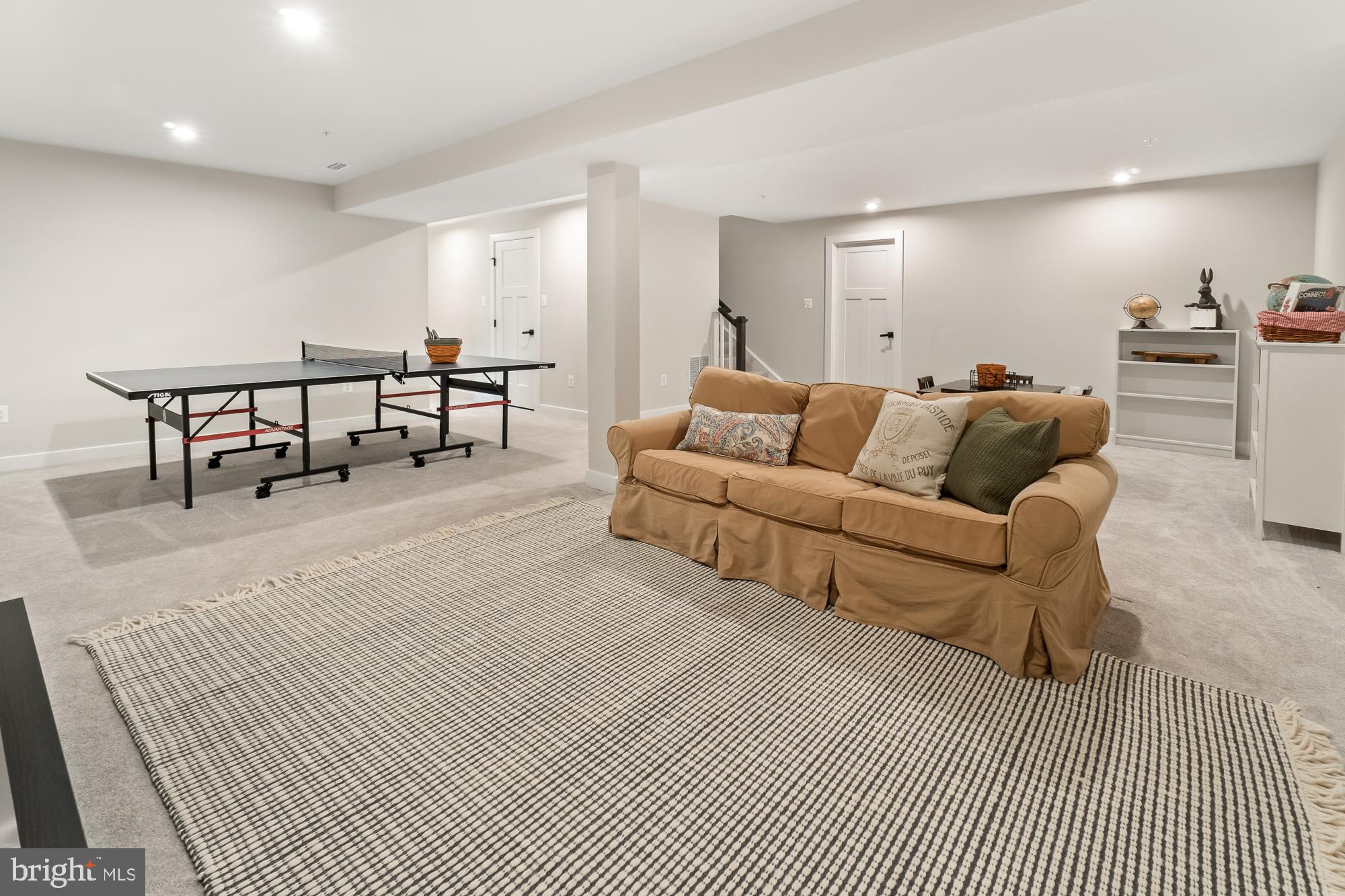 LAKE LINGANORE - Residential