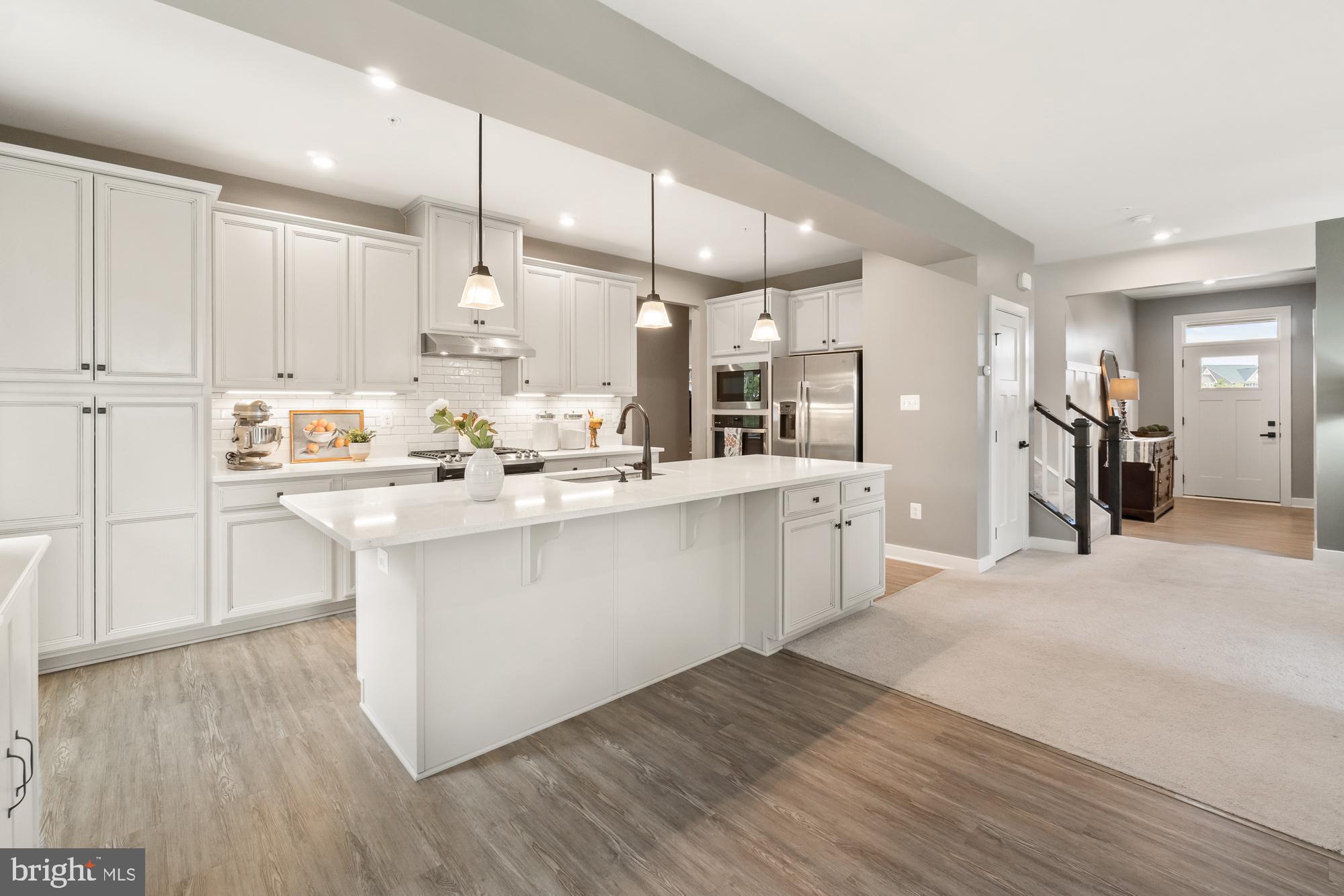 LAKE LINGANORE - Residential