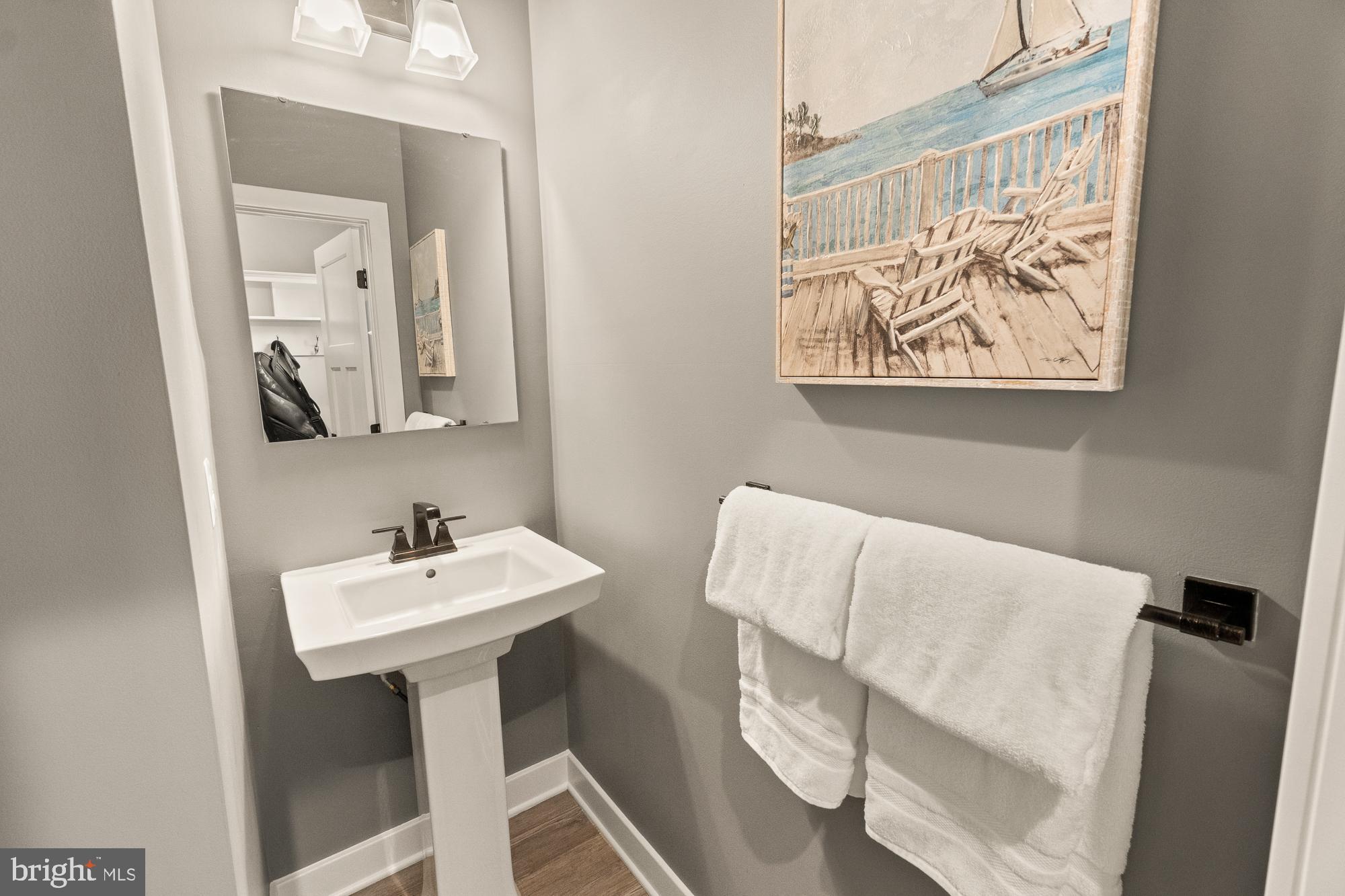 LAKE LINGANORE - Residential