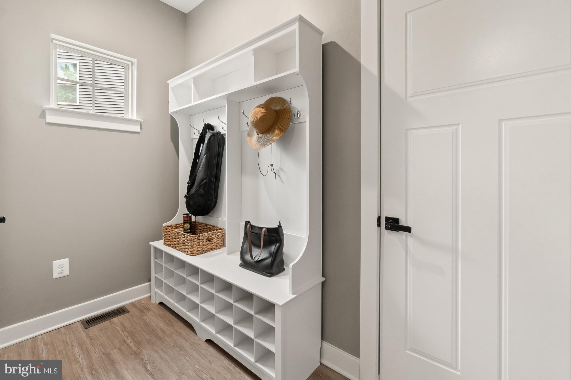 LAKE LINGANORE - Residential