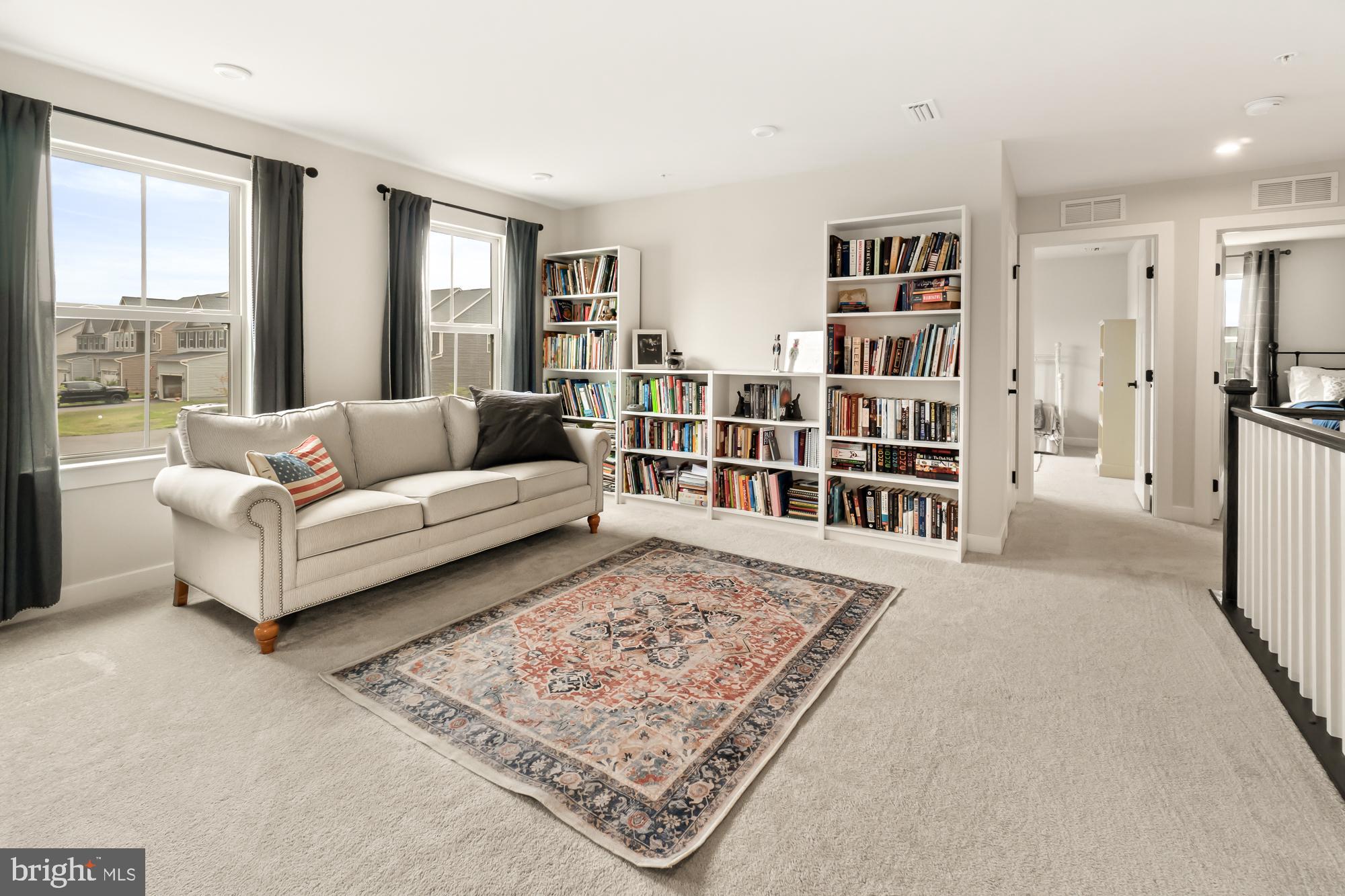 LAKE LINGANORE - Residential