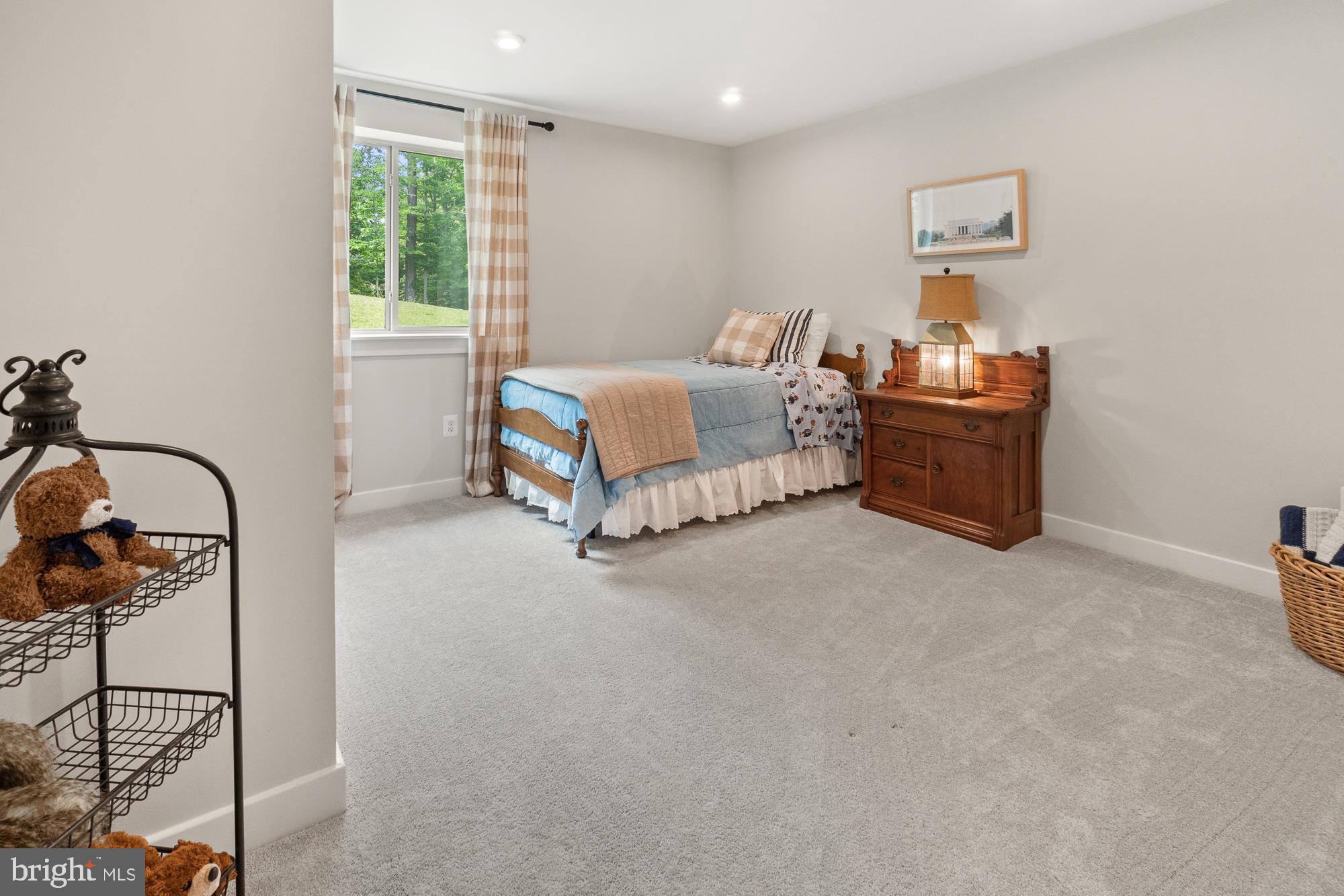 LAKE LINGANORE - Residential