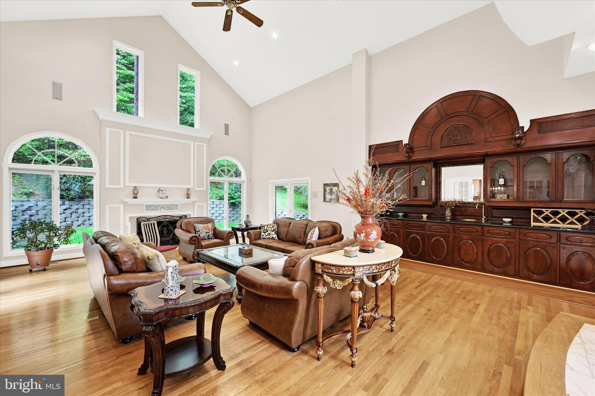 IVY HILL - Residential