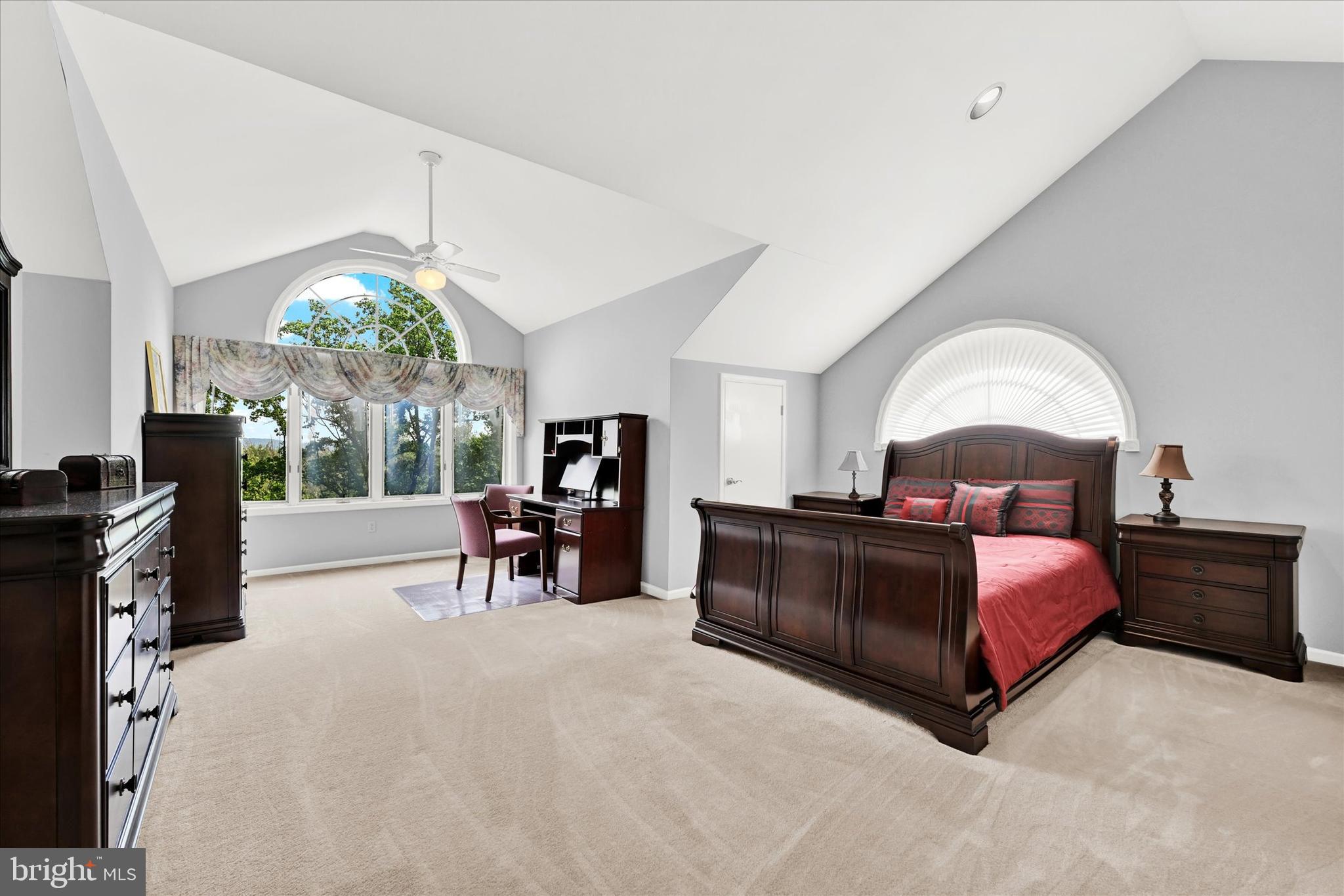 IVY HILL - Residential