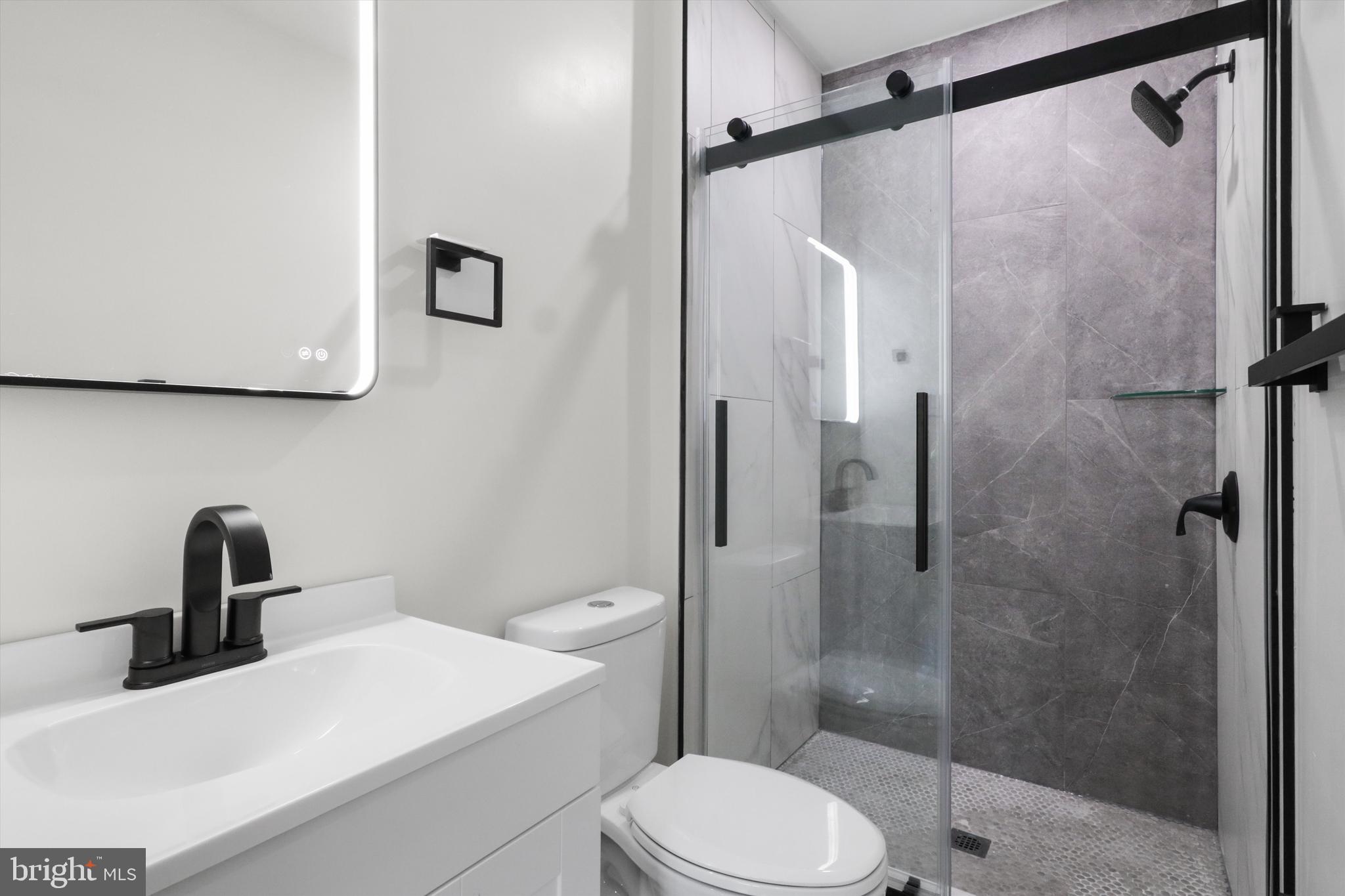 SOUTHGATE WOODS TOWNHOUSES - Residential Lease