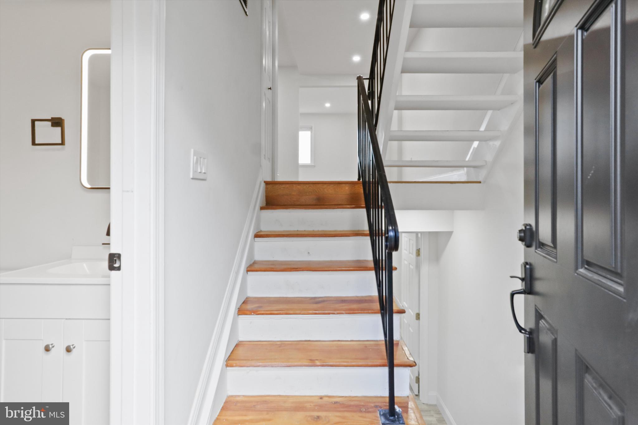 SOUTHGATE WOODS TOWNHOUSES - Residential Lease