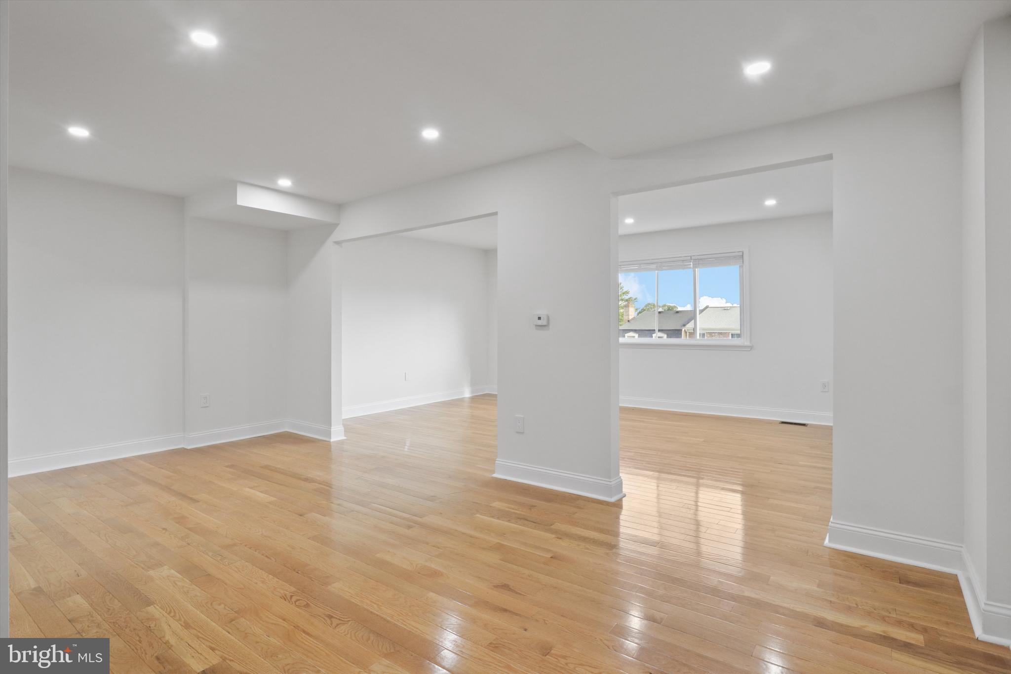 SOUTHGATE WOODS TOWNHOUSES - Residential Lease