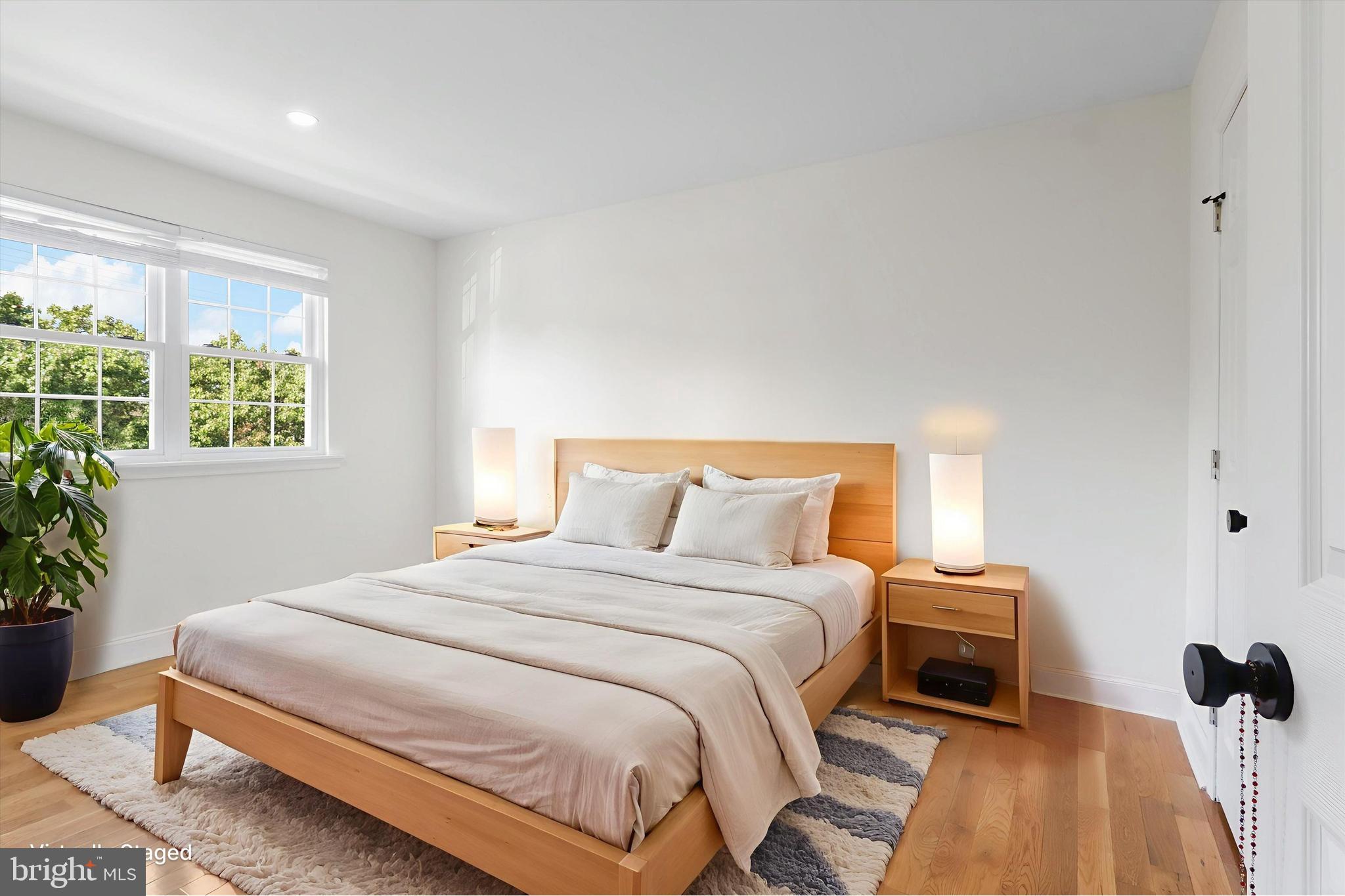 SOUTHGATE WOODS TOWNHOUSES - Residential Lease