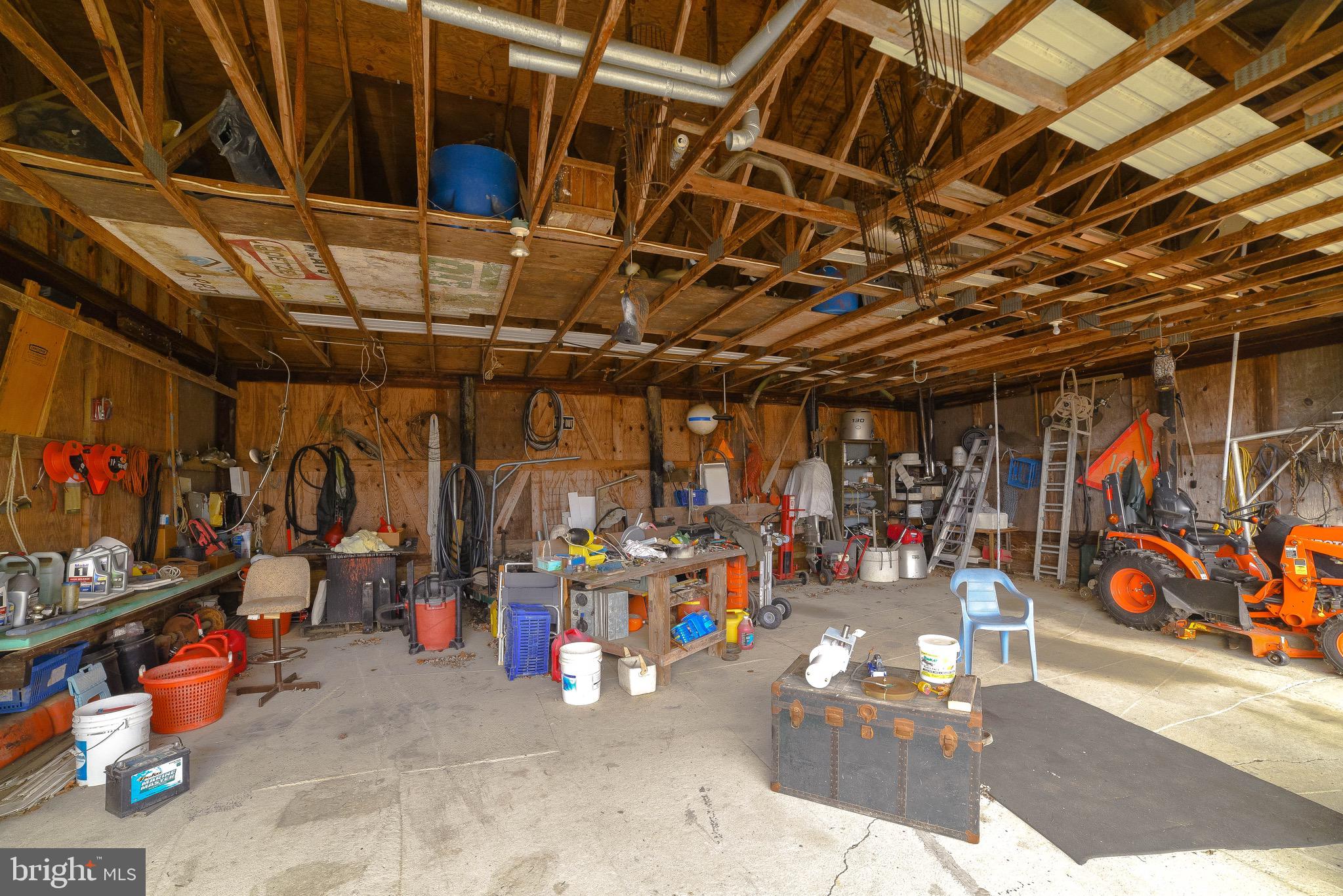 WHITES NECK CREEK - Residential