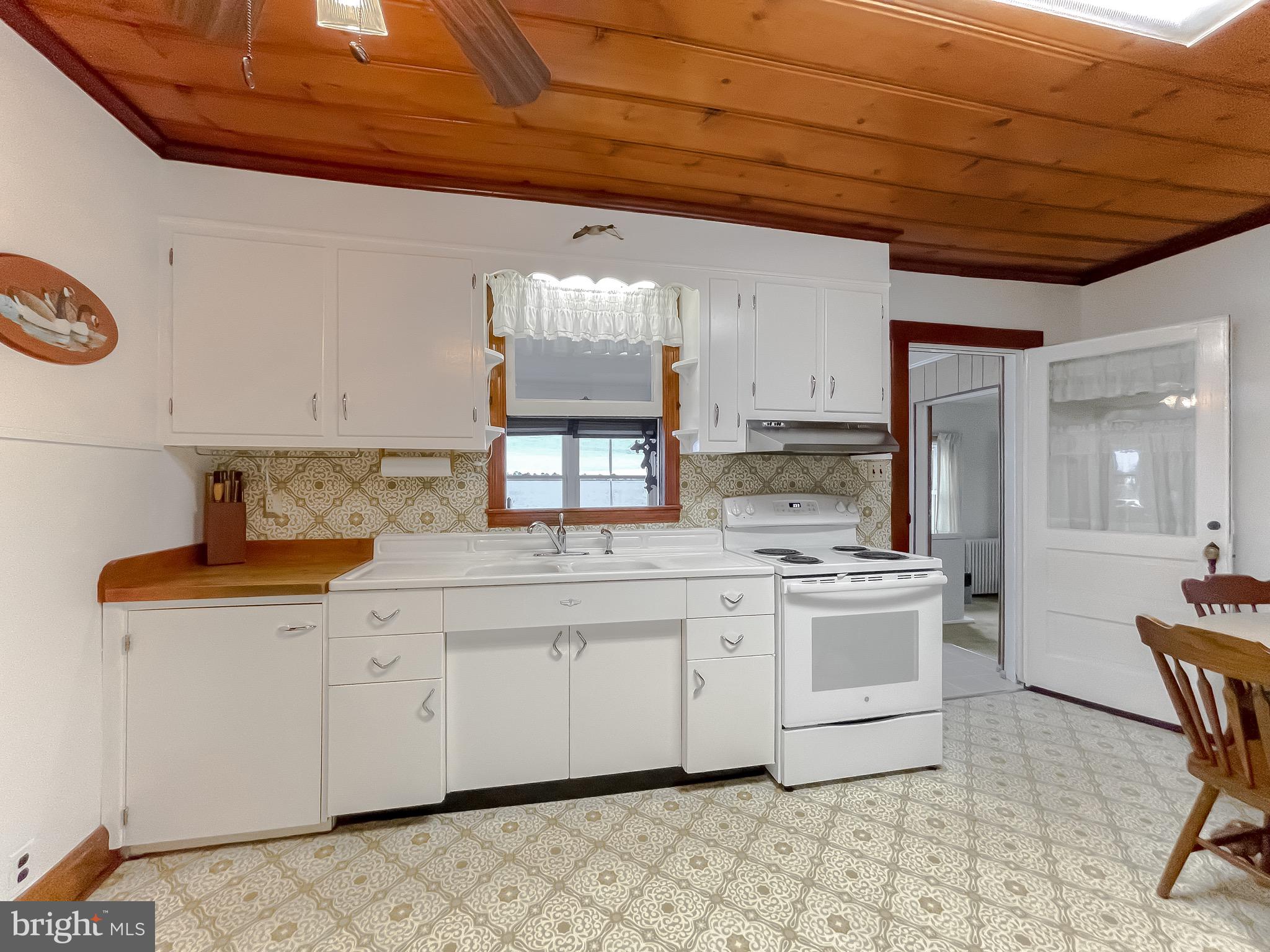 WHITES NECK CREEK - Residential