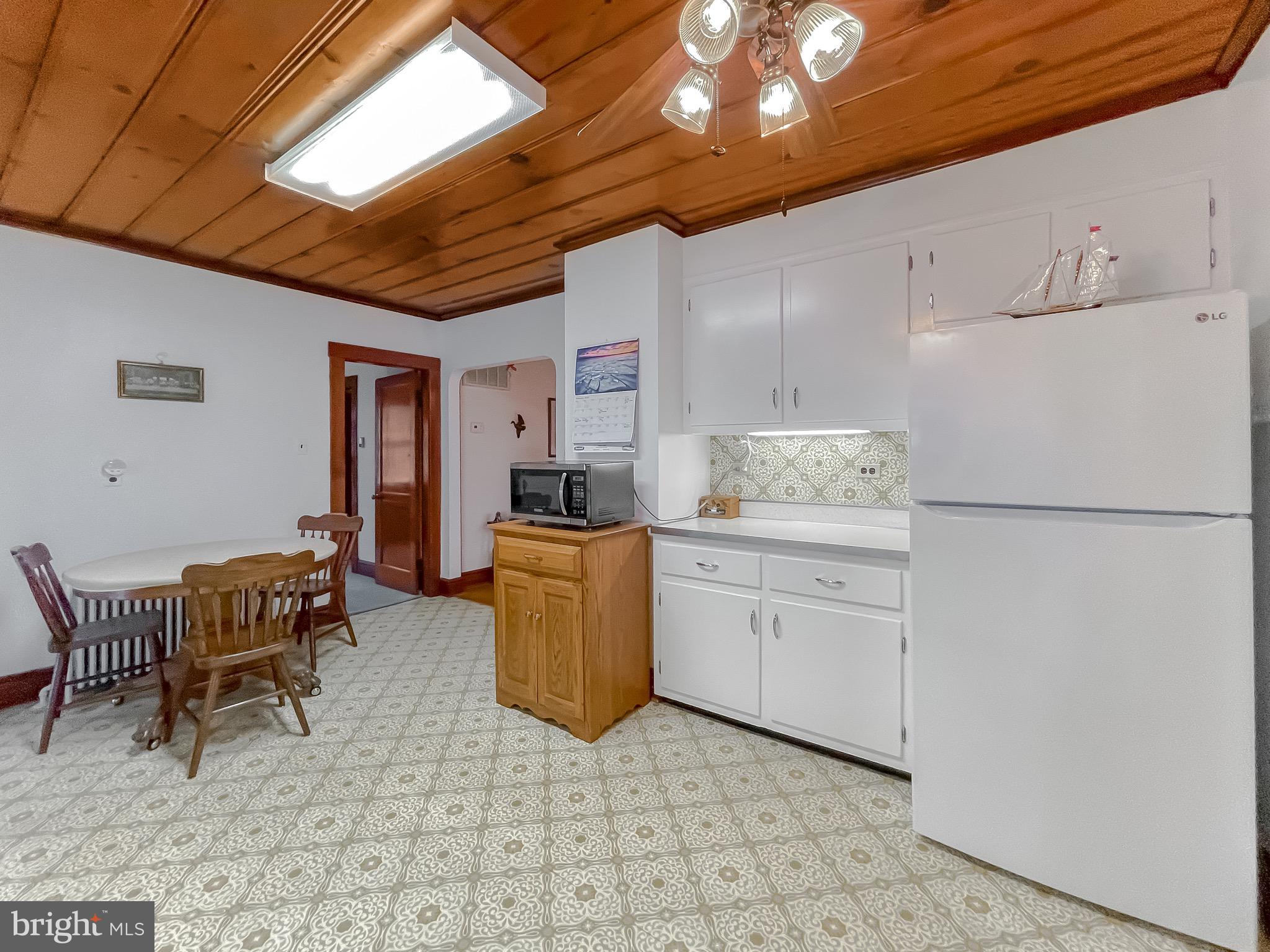 WHITES NECK CREEK - Residential