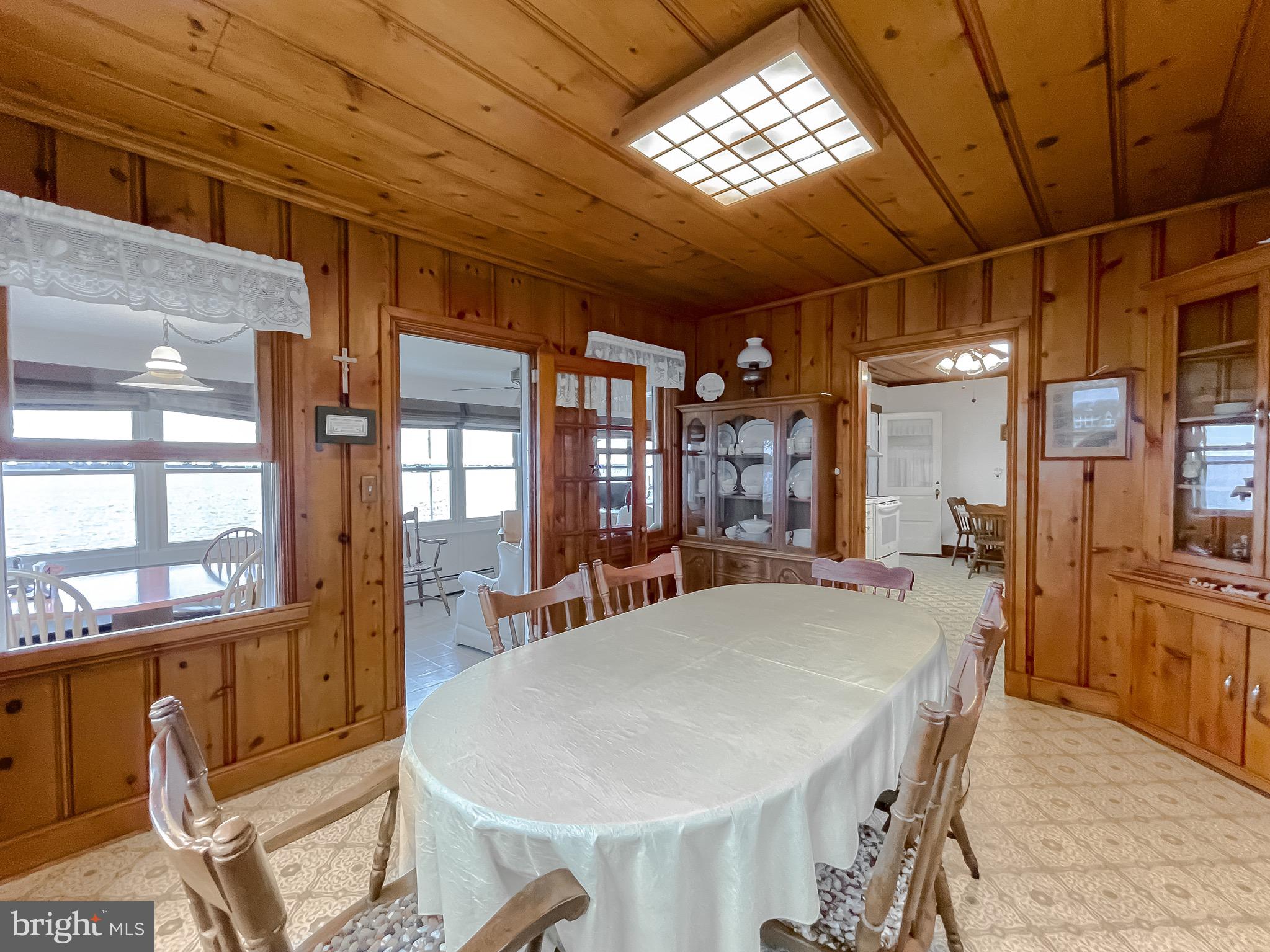 WHITES NECK CREEK - Residential