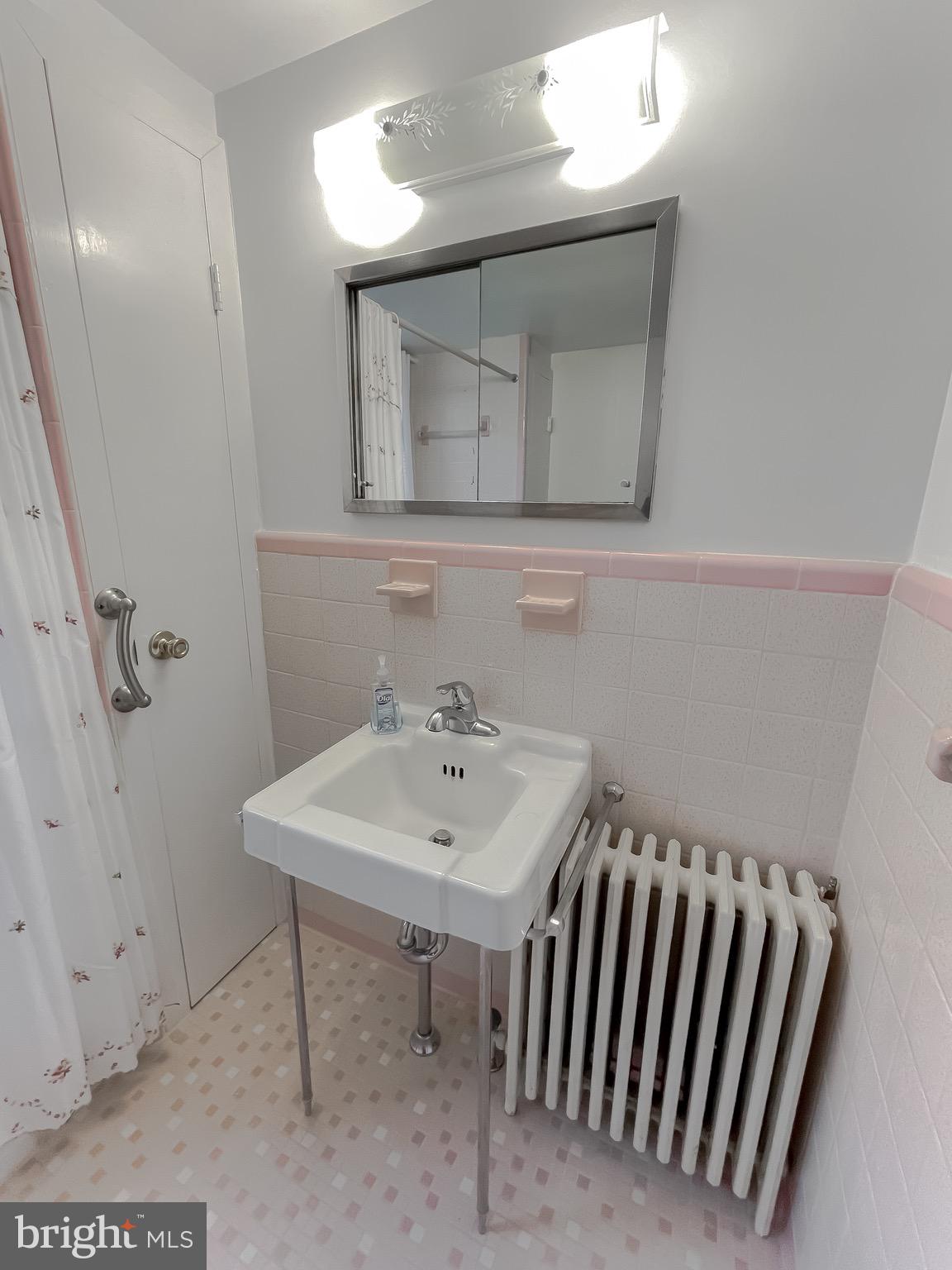 WHITES NECK CREEK - Residential