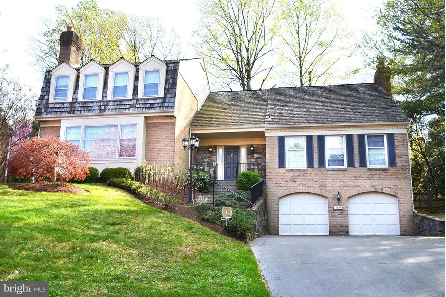 Wonderful home in a great neighborhood.New Kitchen with all G.E. Monogram appliances,  granite countertops,  beautiful stone floor set in a french pattern   New powder room. Hardwood floors on main level. This house is very pretty and shows great. New carpet and freshly painted.  Please give 2 hour notice,