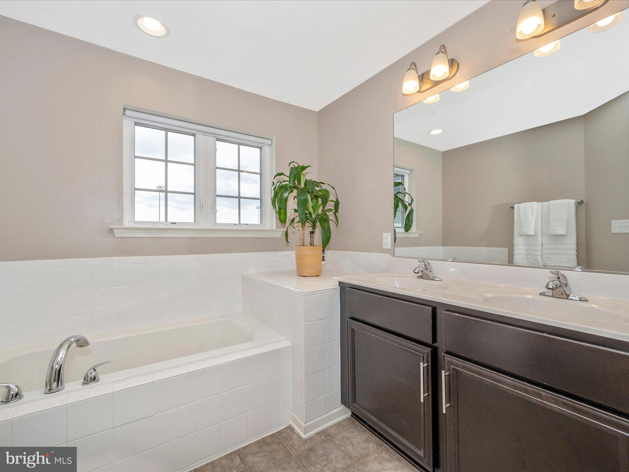 BRIAR RUN - Residential