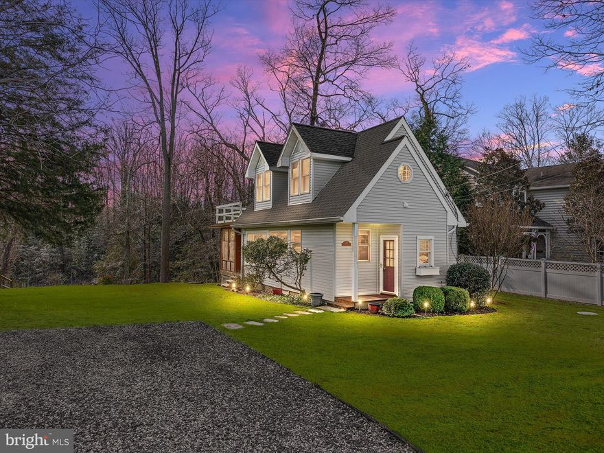 Over 1 acre for sale. This charming home boasts picturesque views of the Severn River, making it a perfect choice for first-time homebuyers or those looking to expand the home into a larger one. The tranquil surroundings offer a peaceful and serene atmosphere that is perfect for relaxing and enjoying the beauty of nature. With a deck and porch ideal for outdoor dining and soaking up the sunrises, this home provides the ultimate water community living experience. This exceptional maintained home comes with a  high-efficiency septic system, newer roof, newer picture window, and a professionally maintained lawn year after year, makes this property a place of desire. It also comes with an additional .96 acres of wetland at the rear of the property. Don't let this amazing  opportunity pass you by- schedule a viewing today to see all this home has to offer. See floor plans under documents.