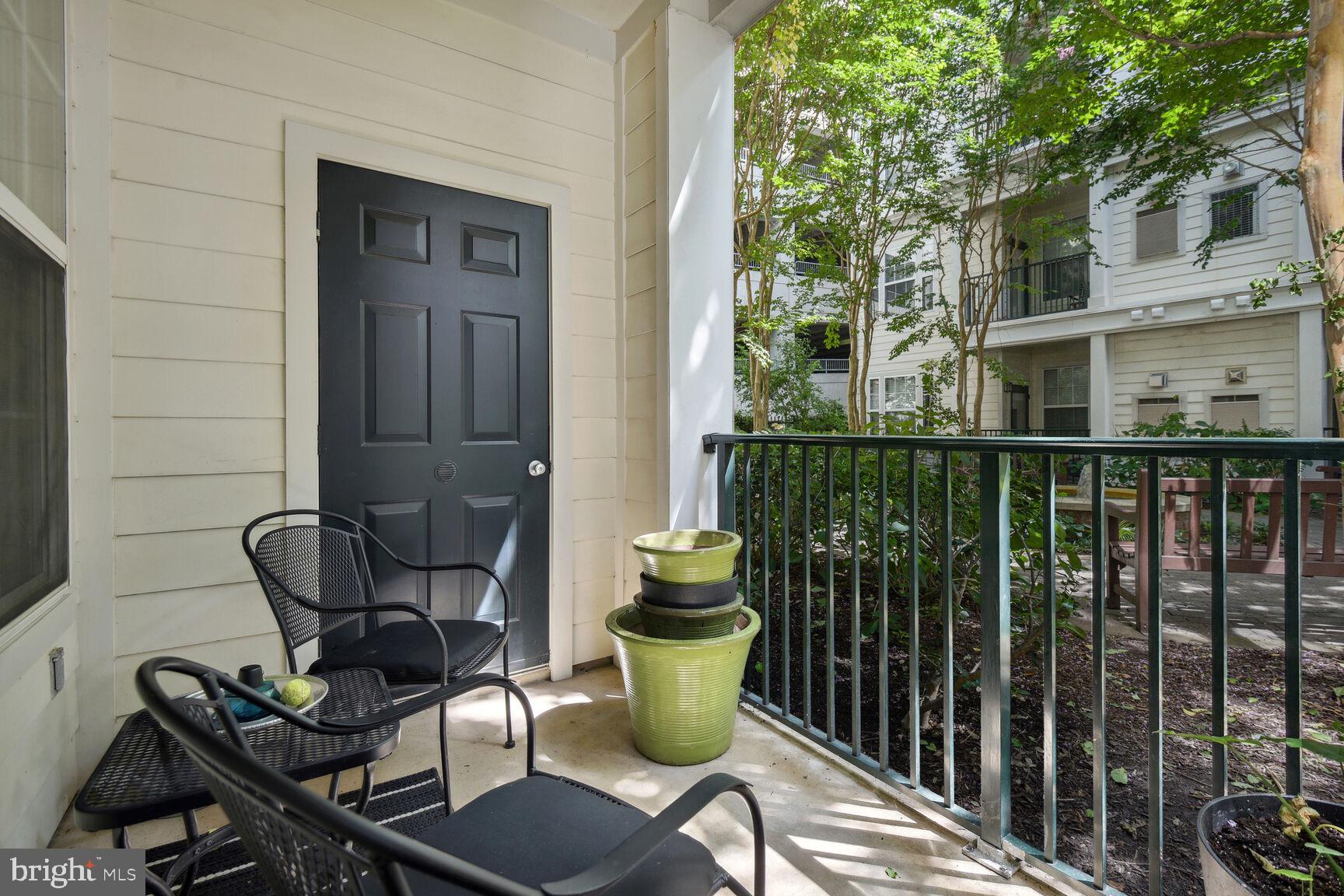 THE COLONNADE AT KENTLANDS - Residential Lease