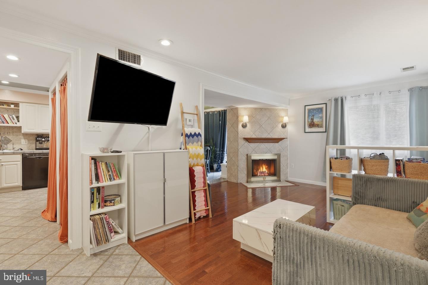 5691 SUMMER OAK WAY