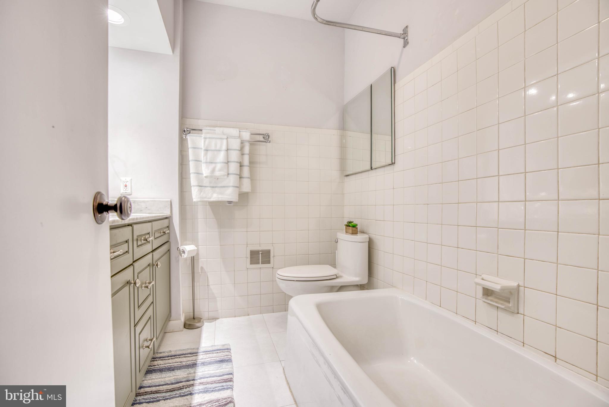 CANTON - Residential Lease