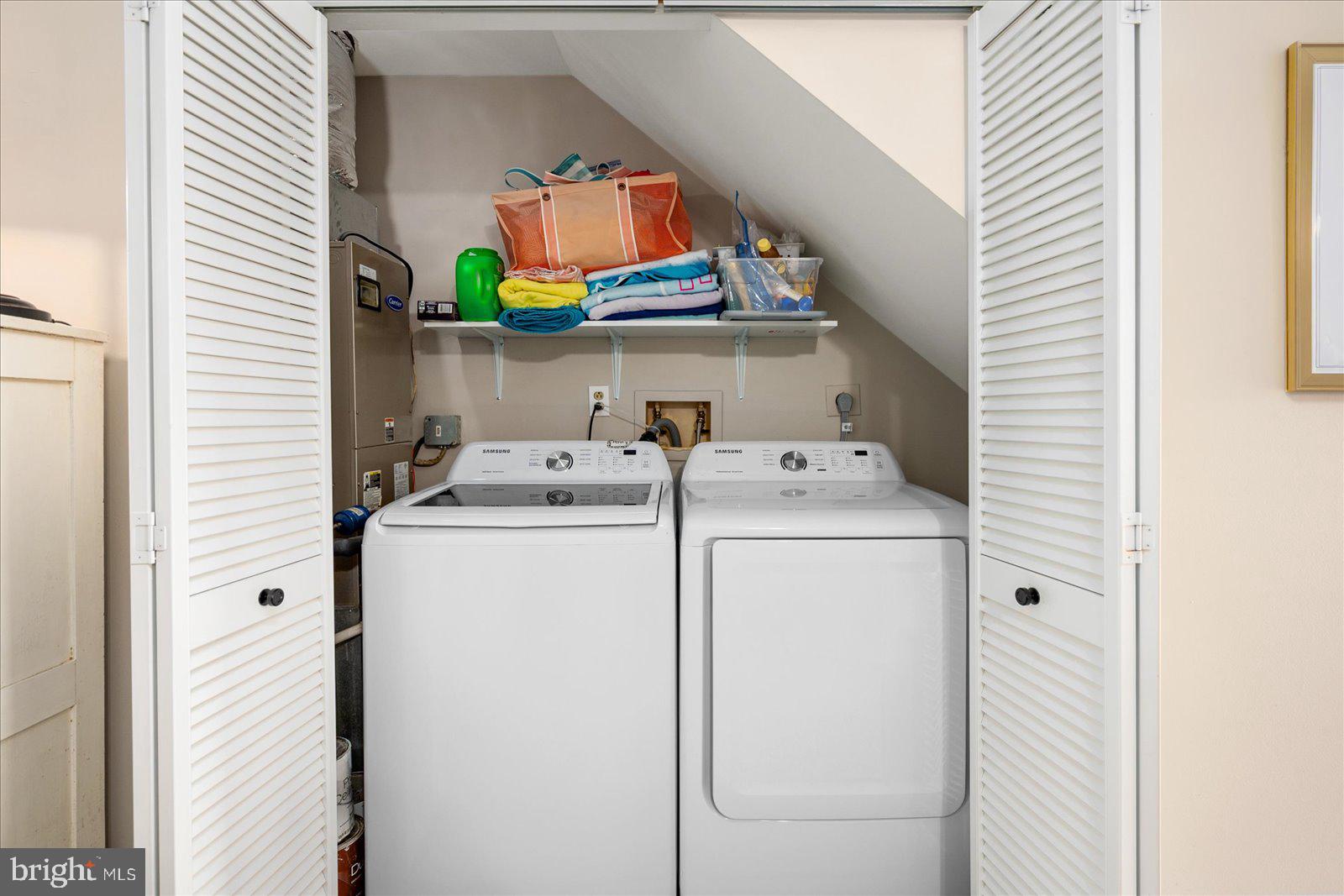 FRANKLIN SQUARE - Residential