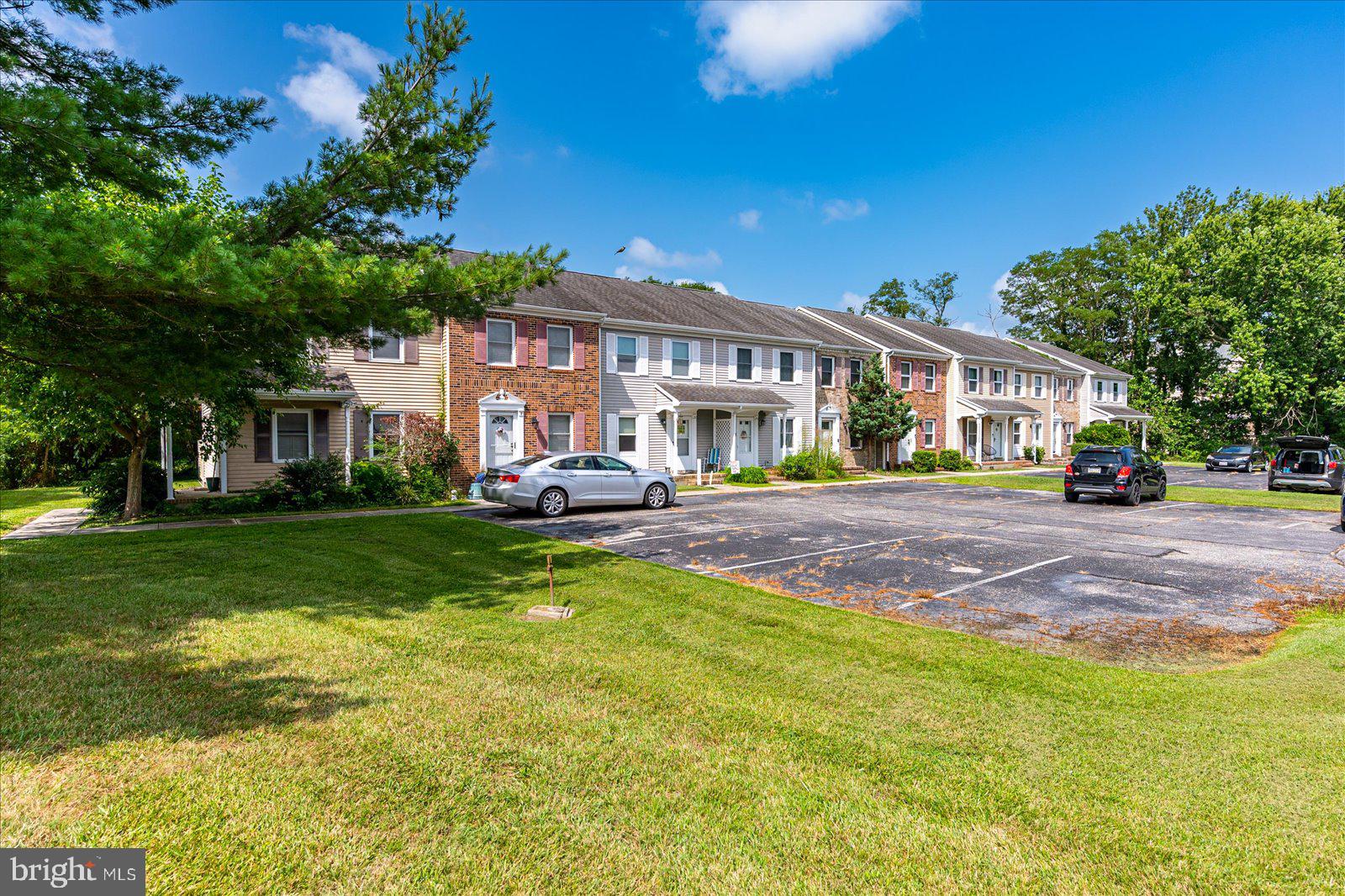 FRANKLIN SQUARE - Residential