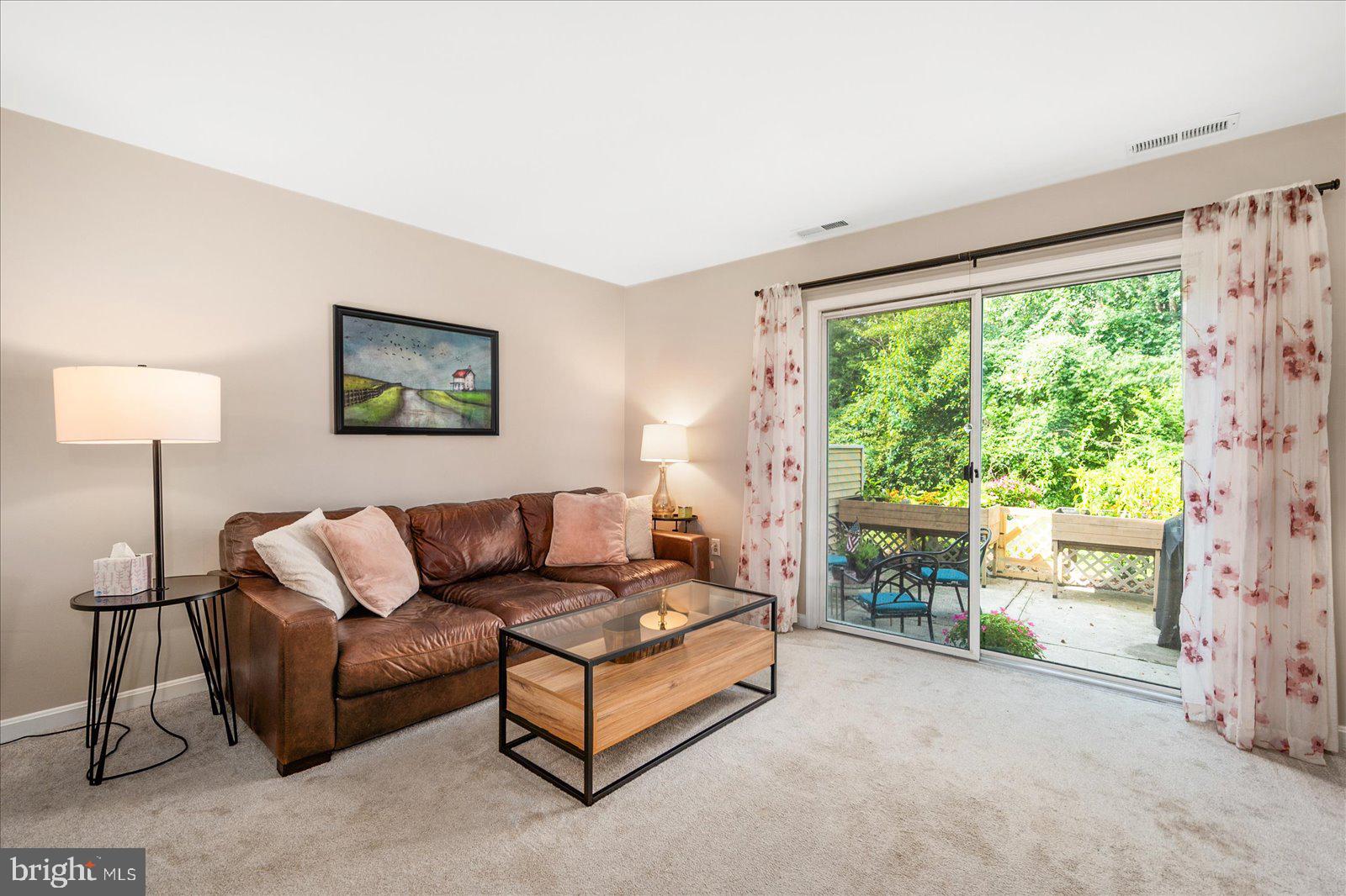 FRANKLIN SQUARE - Residential