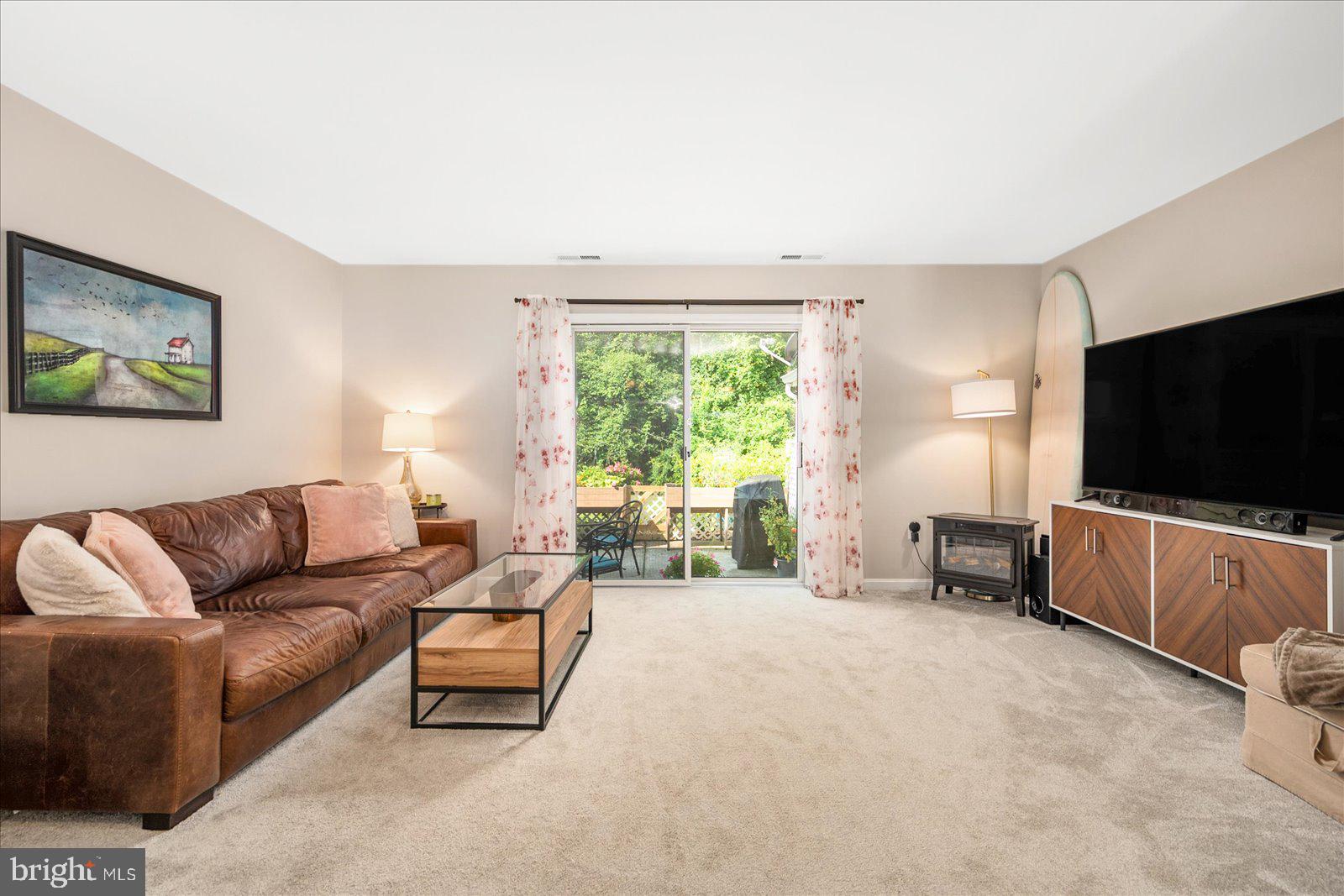 FRANKLIN SQUARE - Residential