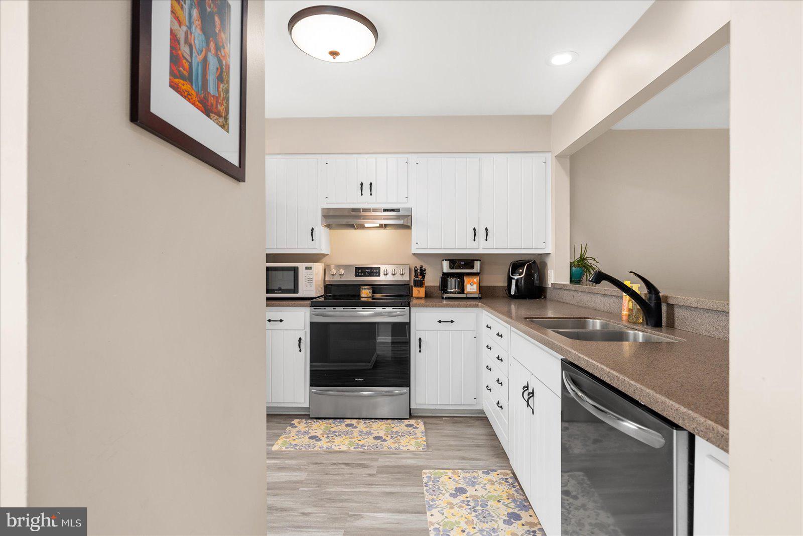 FRANKLIN SQUARE - Residential