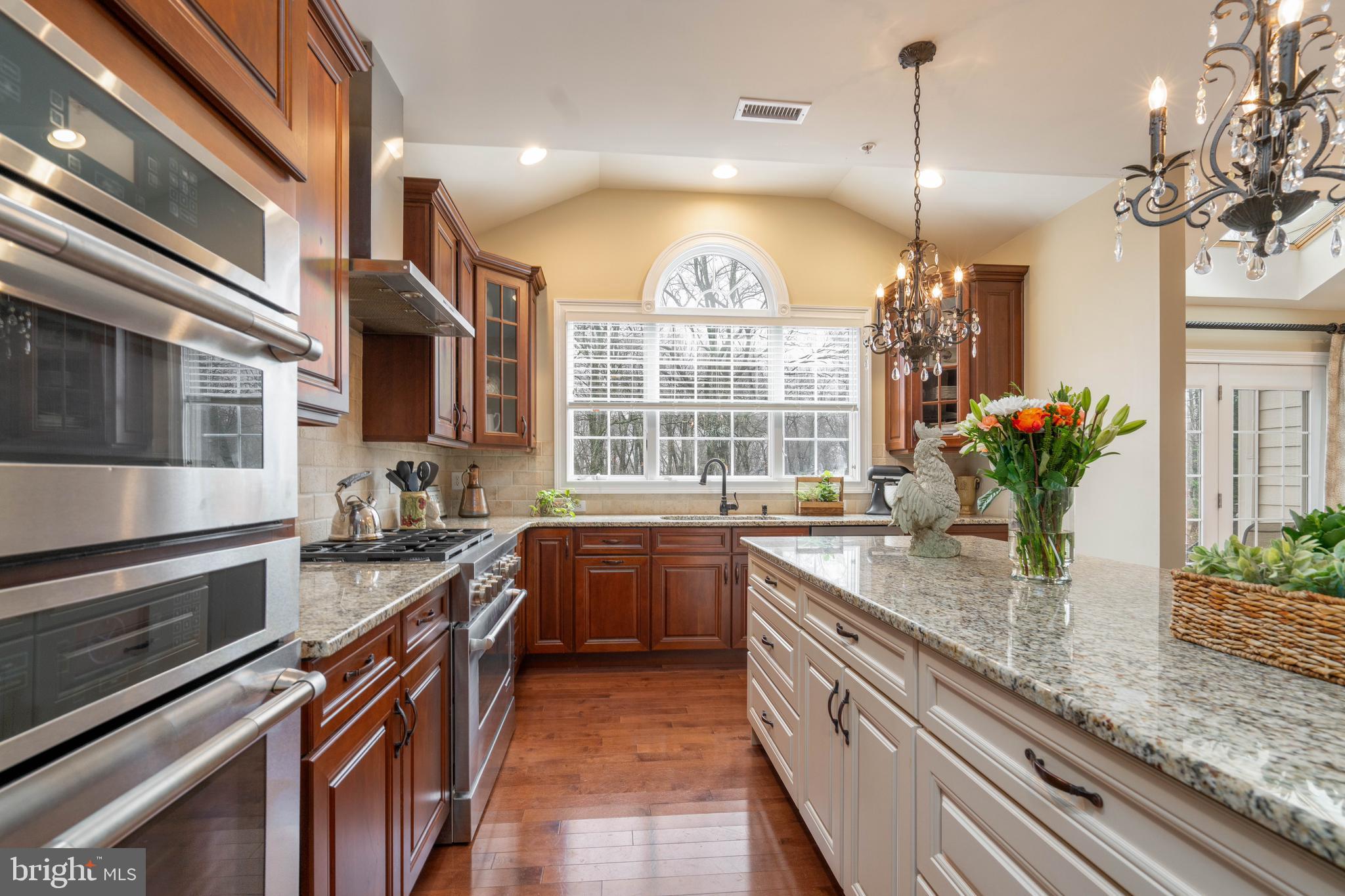 CHAPMANS CORNER - Residential