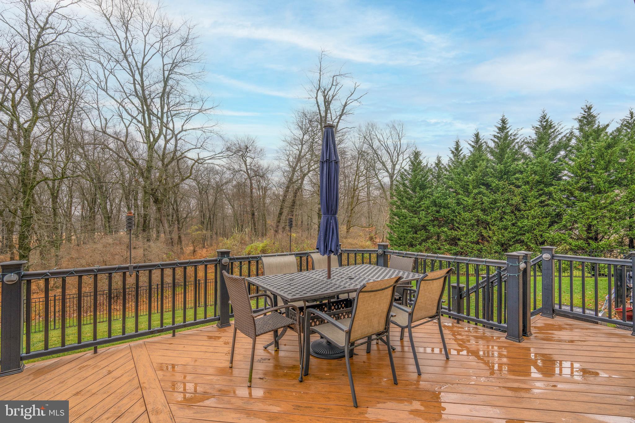 CHAPMANS CORNER - Residential