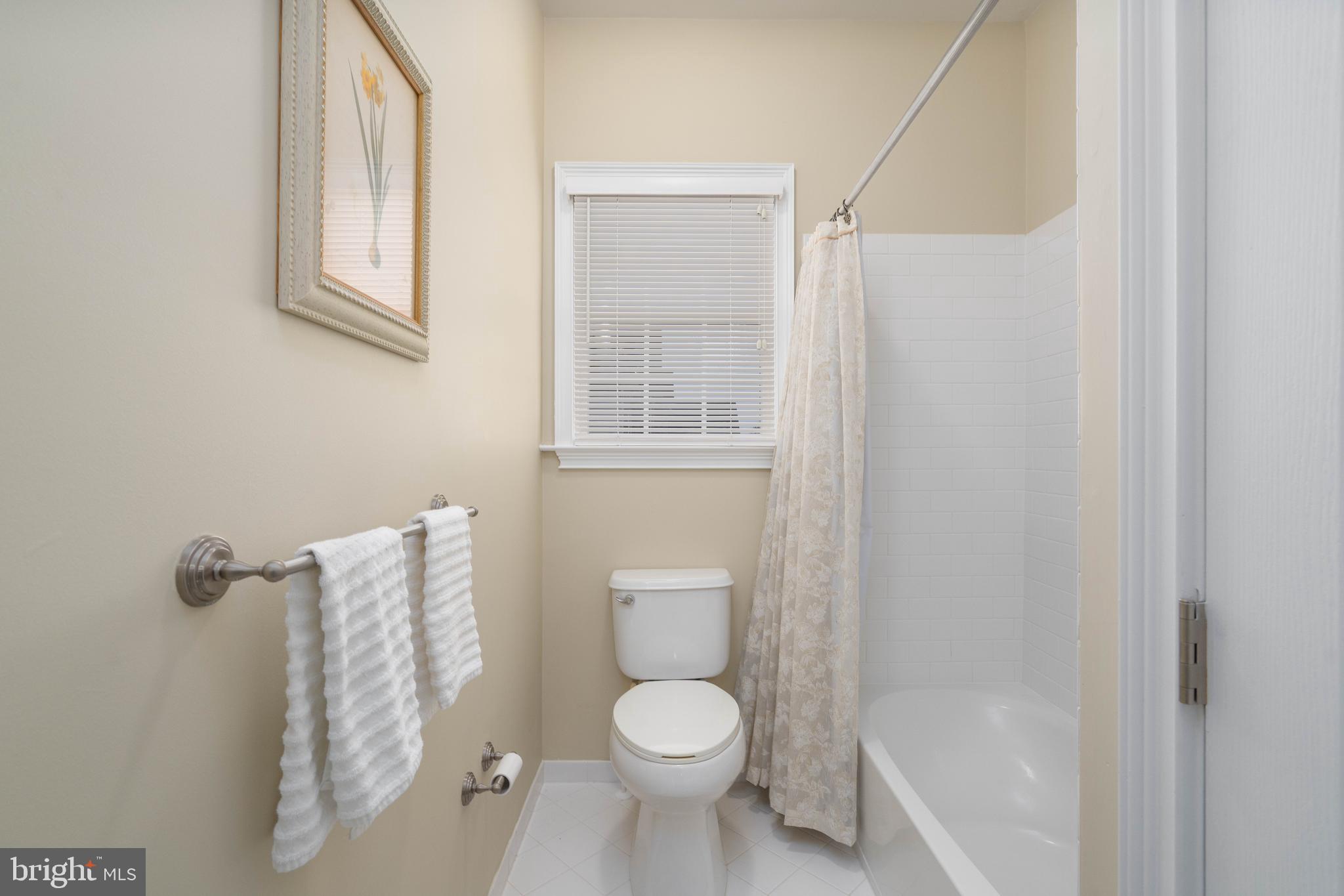 CHAPMANS CORNER - Residential