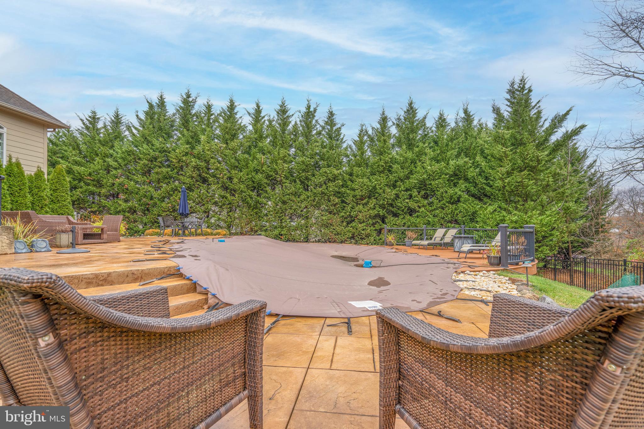 CHAPMANS CORNER - Residential